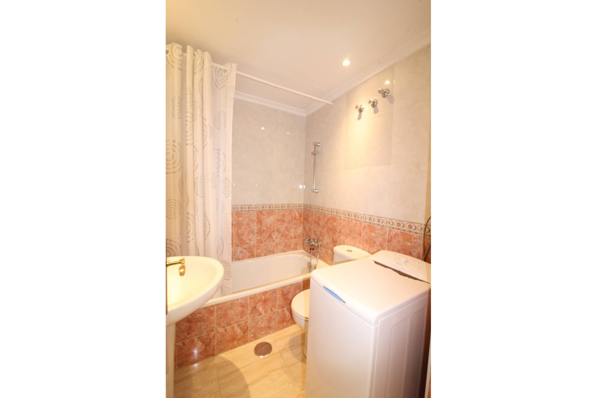 Segunda mano - Apartamento -
Torrevieja - Centro