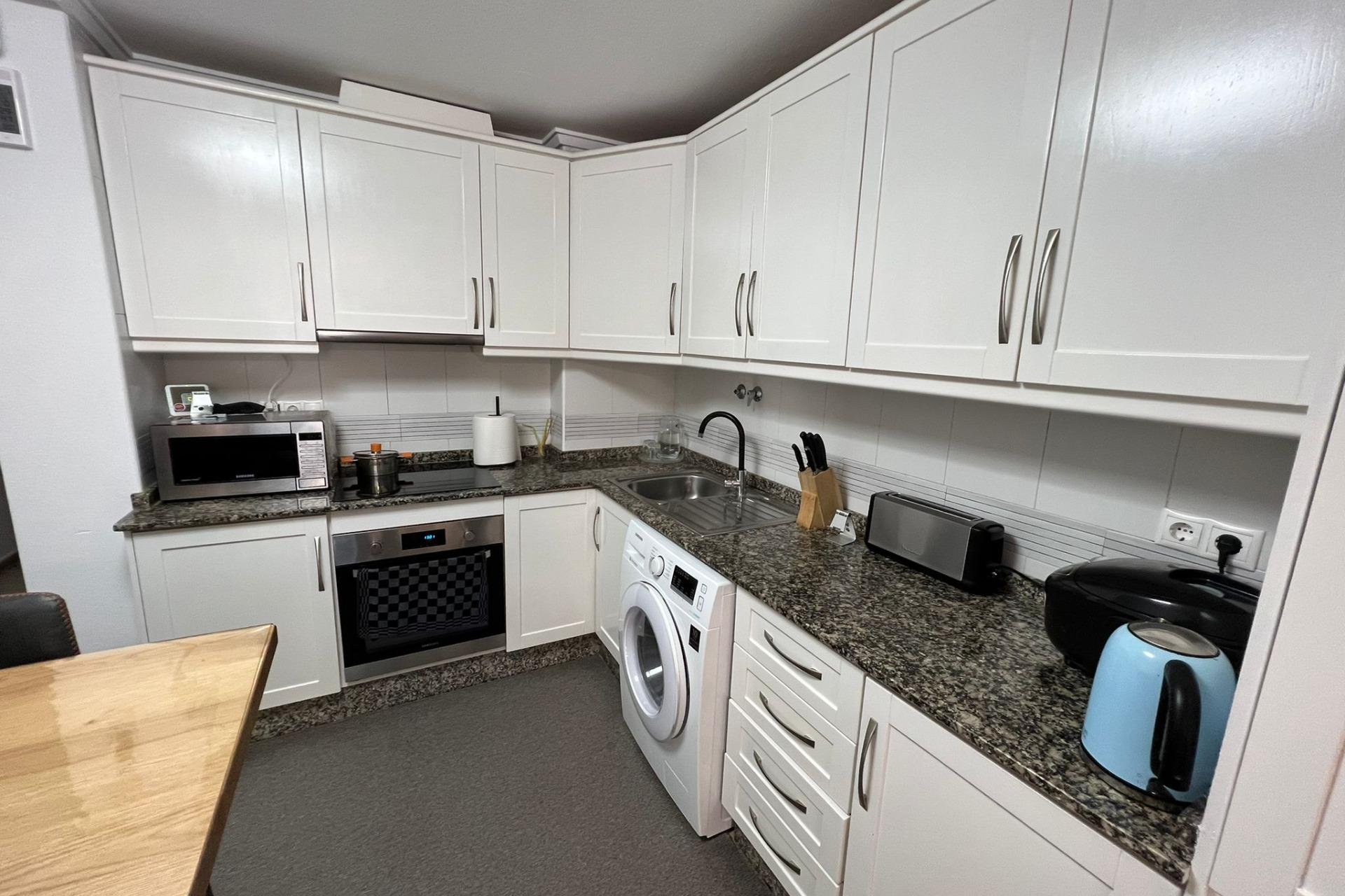 Segunda mano - Apartamento -
Torrevieja - Centro