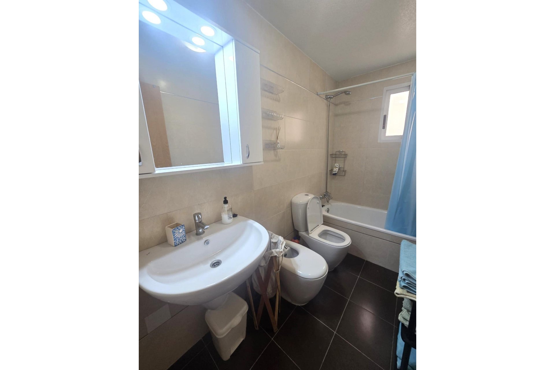 Segunda mano - Apartamento -
Torrevieja - Centro