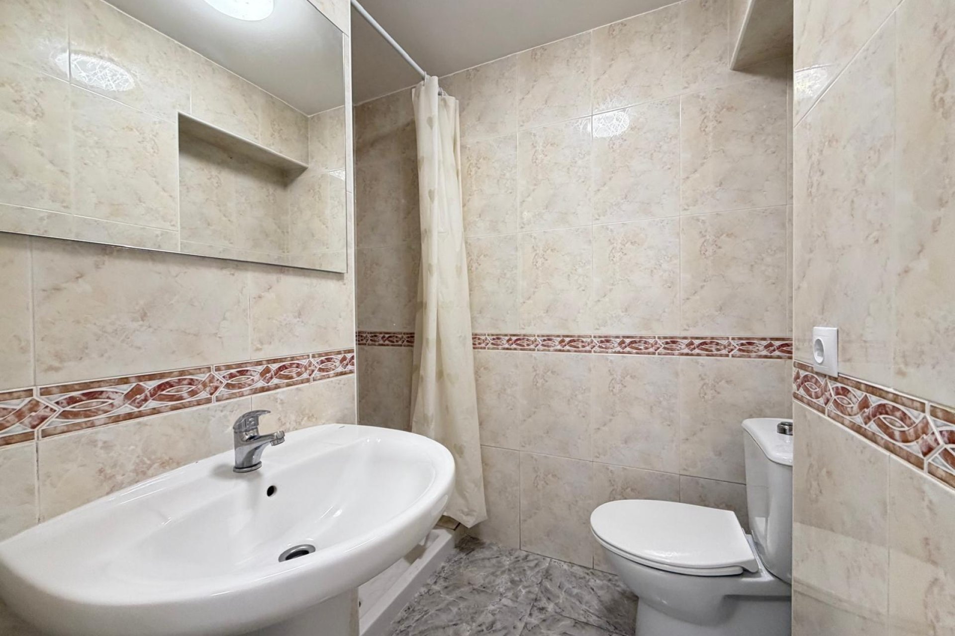 Segunda mano - Apartamento -
Torrevieja - Centro