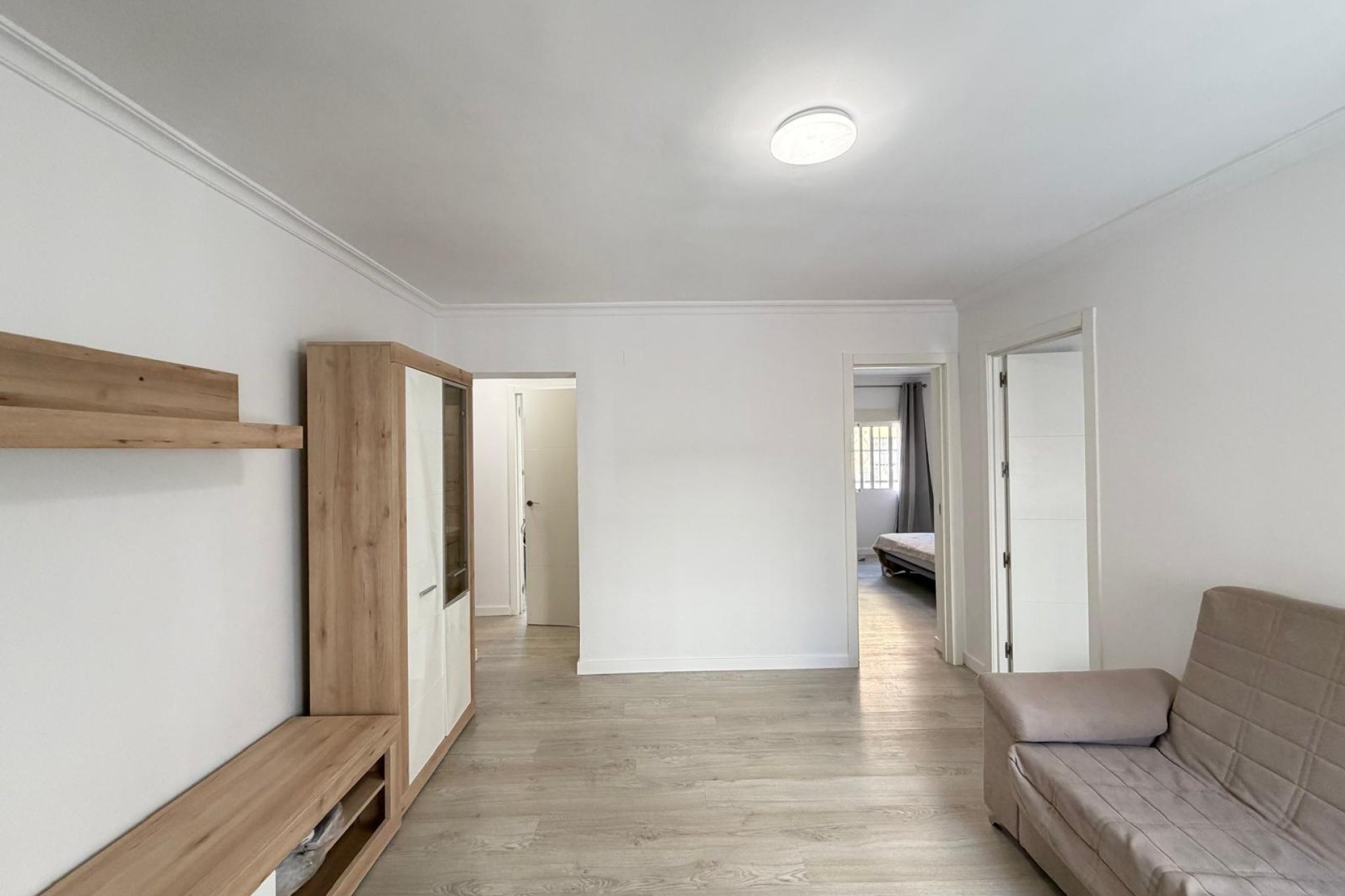 Segunda mano - Apartamento -
Torrevieja - Centro