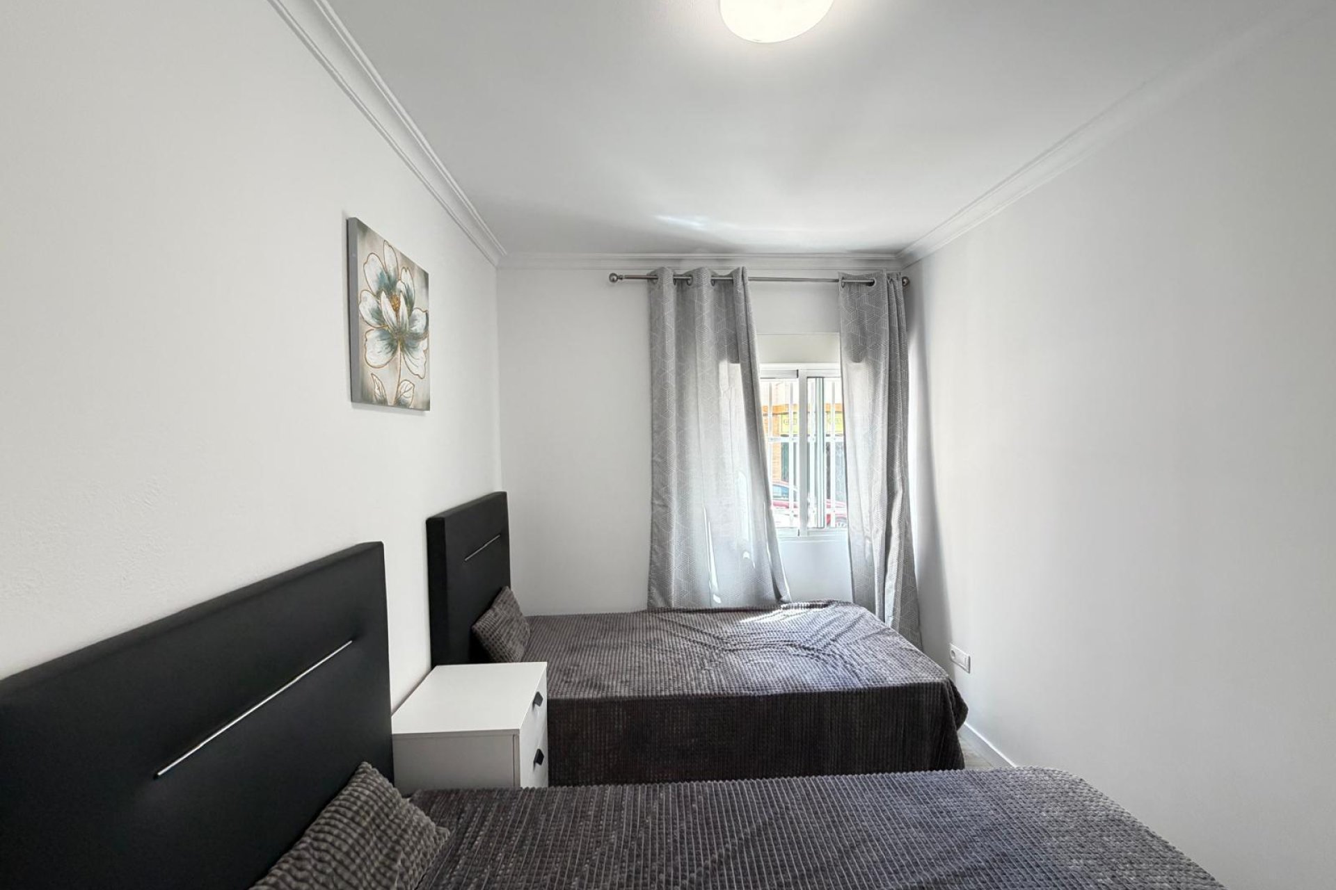Segunda mano - Apartamento -
Torrevieja - Centro