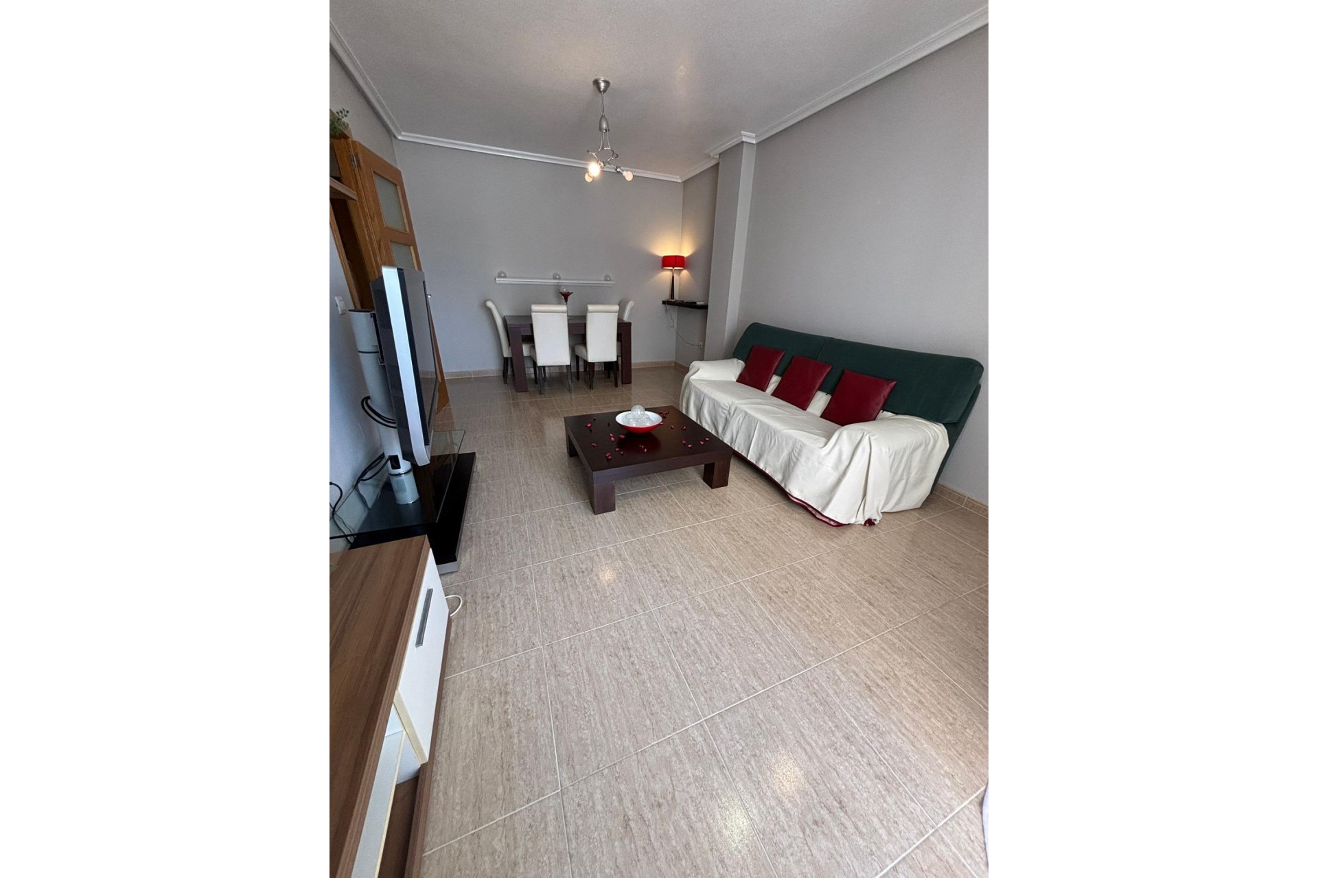 Segunda mano - Apartamento -
Torrevieja - Centro