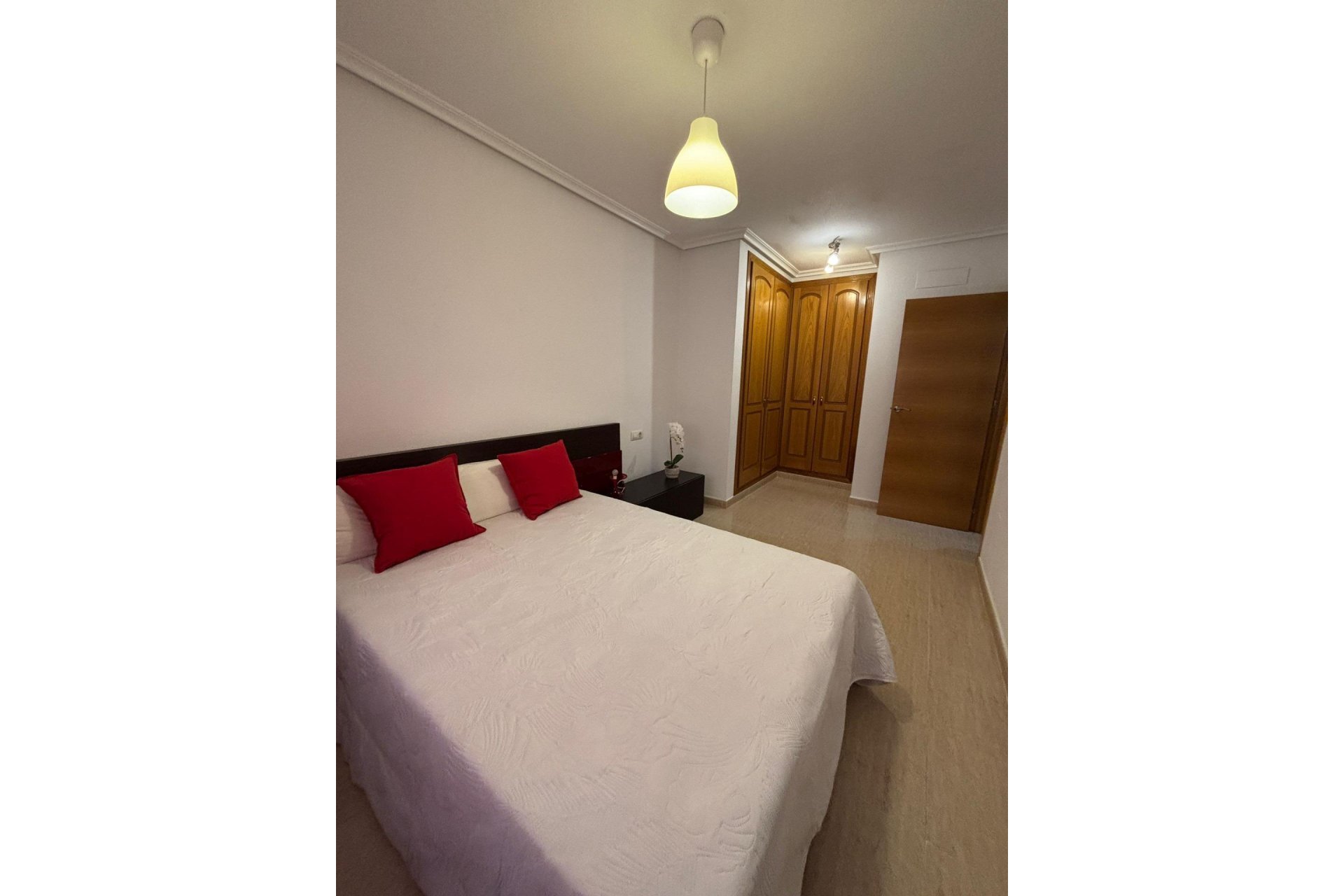 Segunda mano - Apartamento -
Torrevieja - Centro