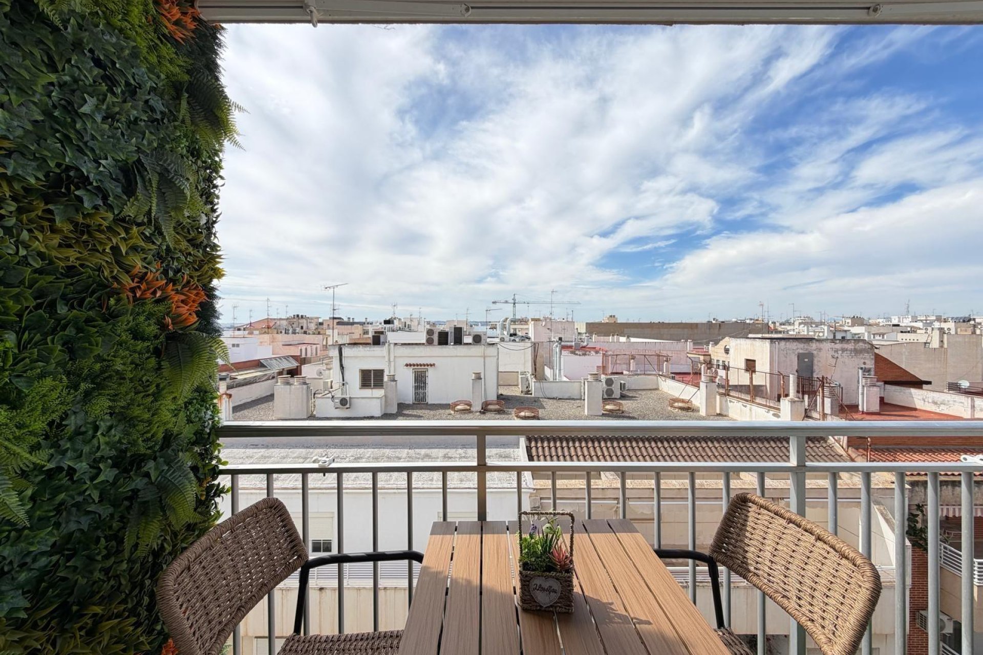 Segunda mano - Apartamento -
Torrevieja - Centro