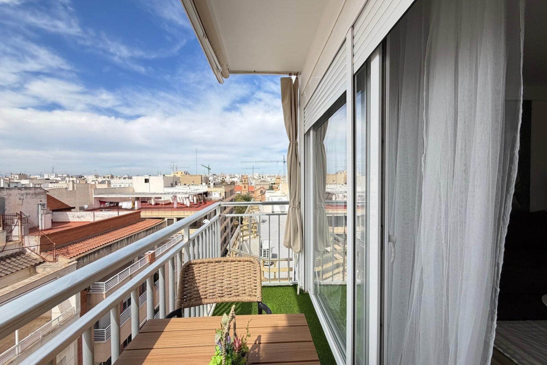 Segunda mano - Apartamento -
Torrevieja - Centro