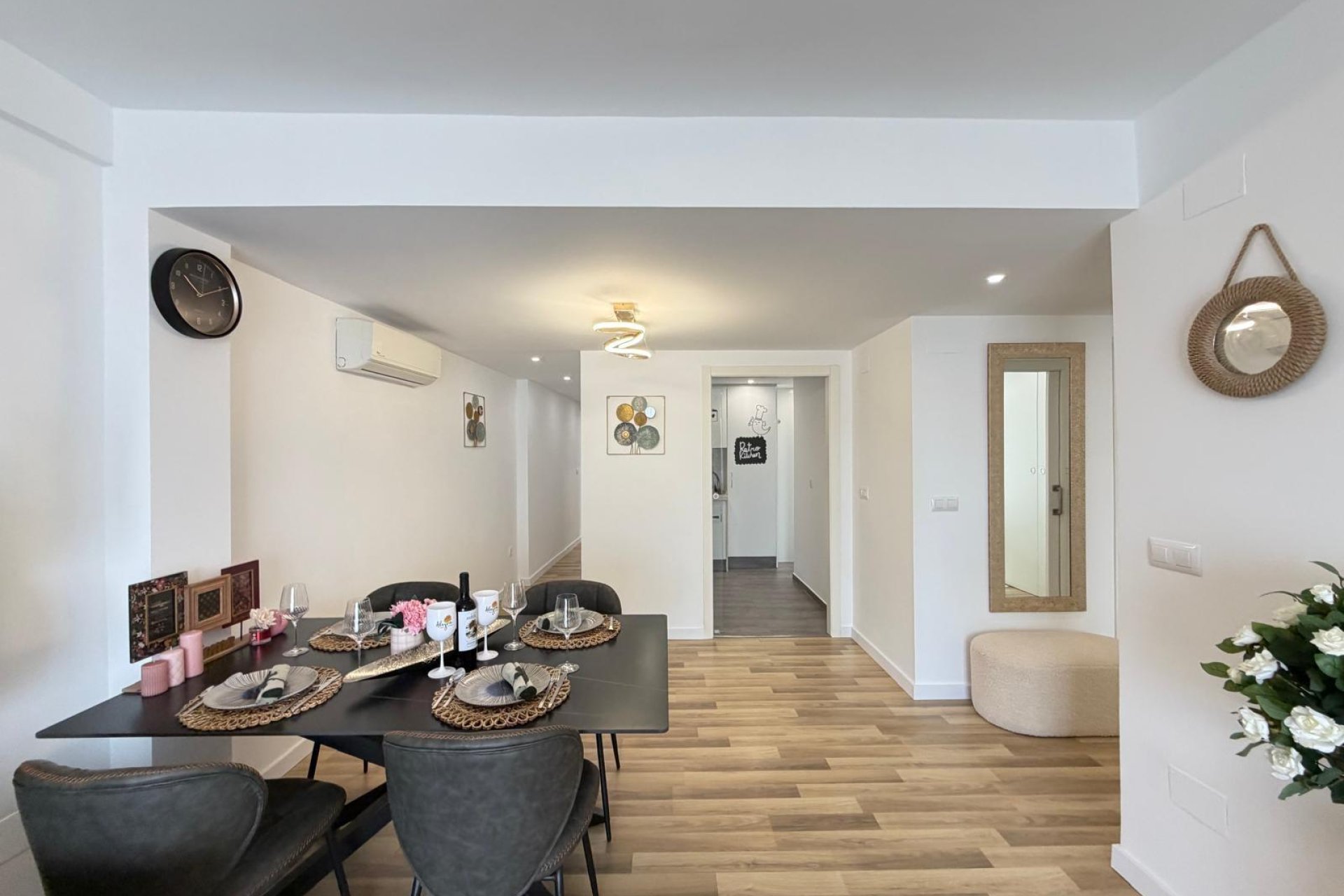Segunda mano - Apartamento -
Torrevieja - Centro