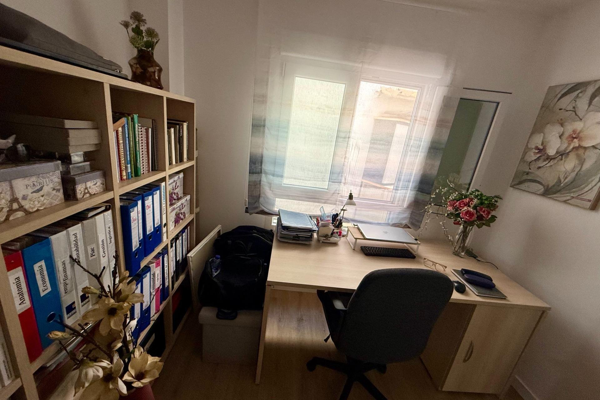 Segunda mano - Apartamento -
Torrevieja - Centro