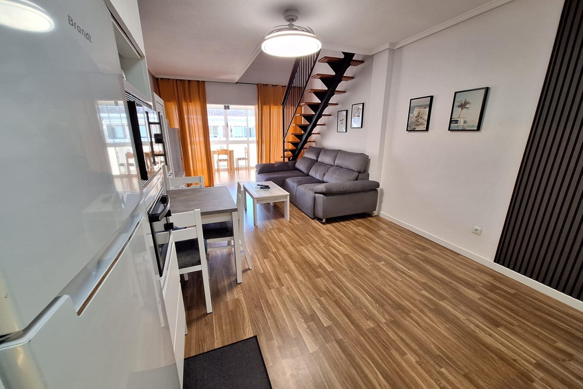 Segunda mano - Apartamento -
Torrevieja - Centro