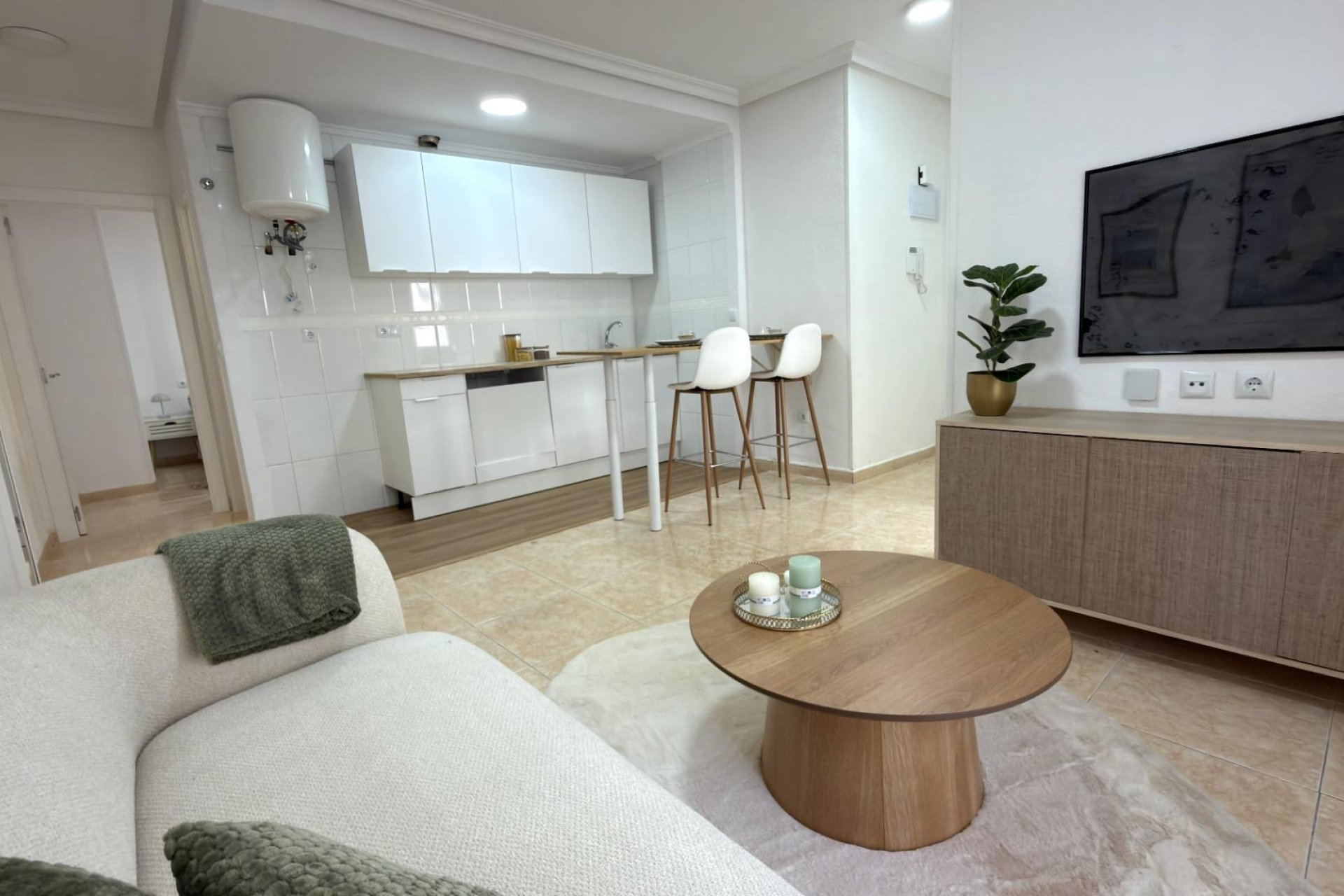 Segunda mano - Apartamento -
Torrevieja - Centro