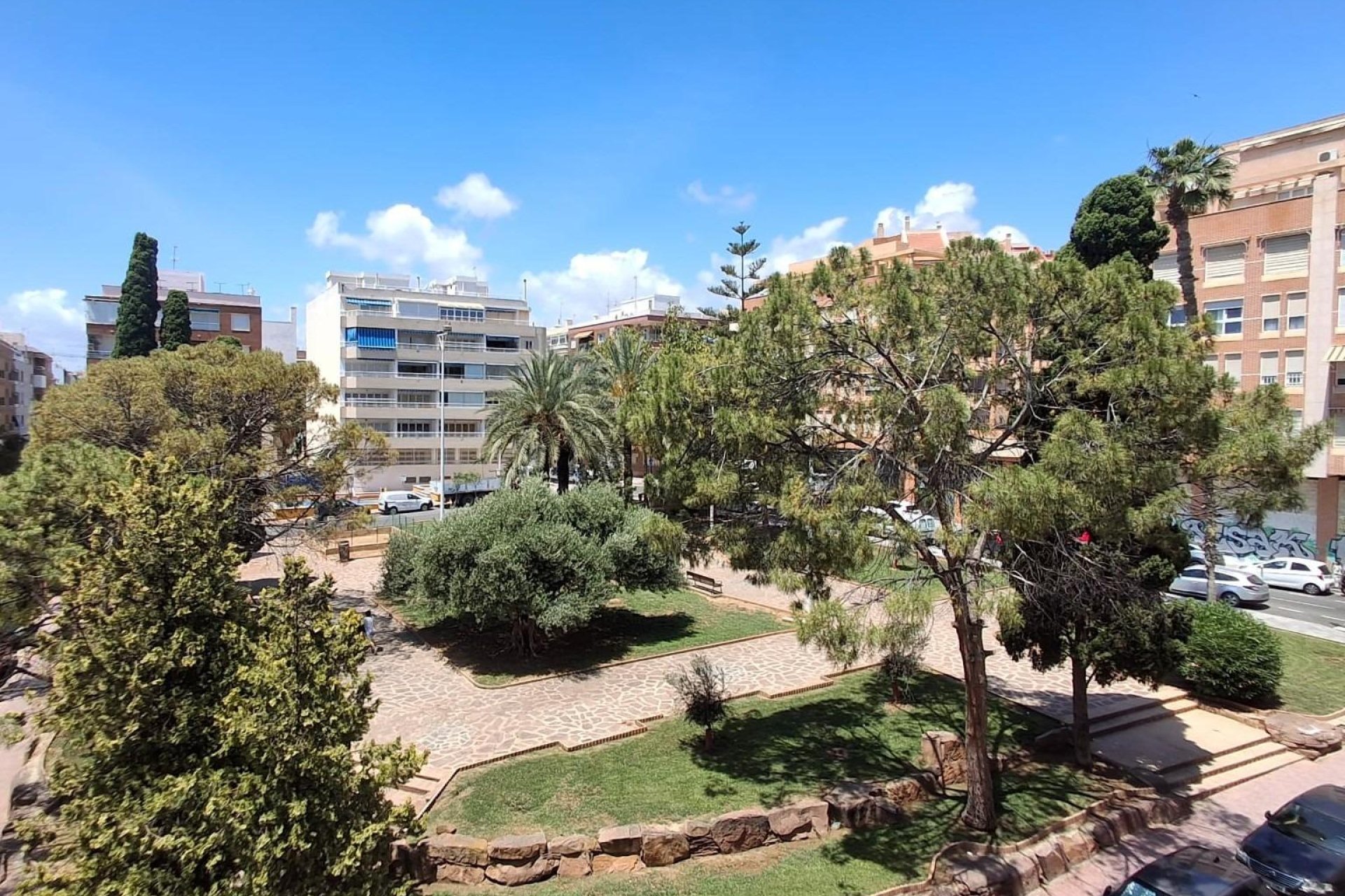 Segunda mano - Apartamento -
Torrevieja - Centro