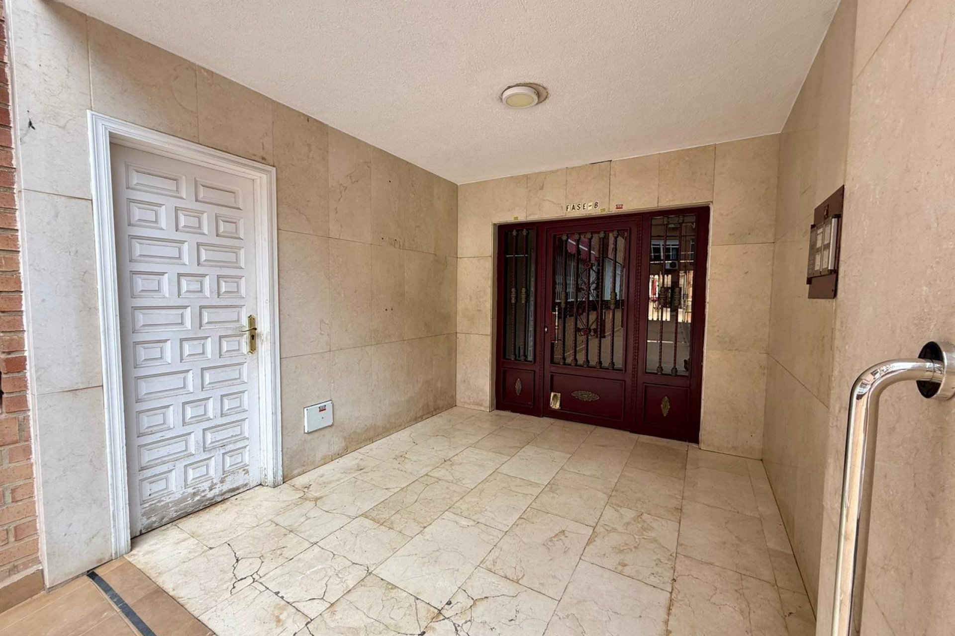 Segunda mano - Apartamento -
Torrevieja - Centro