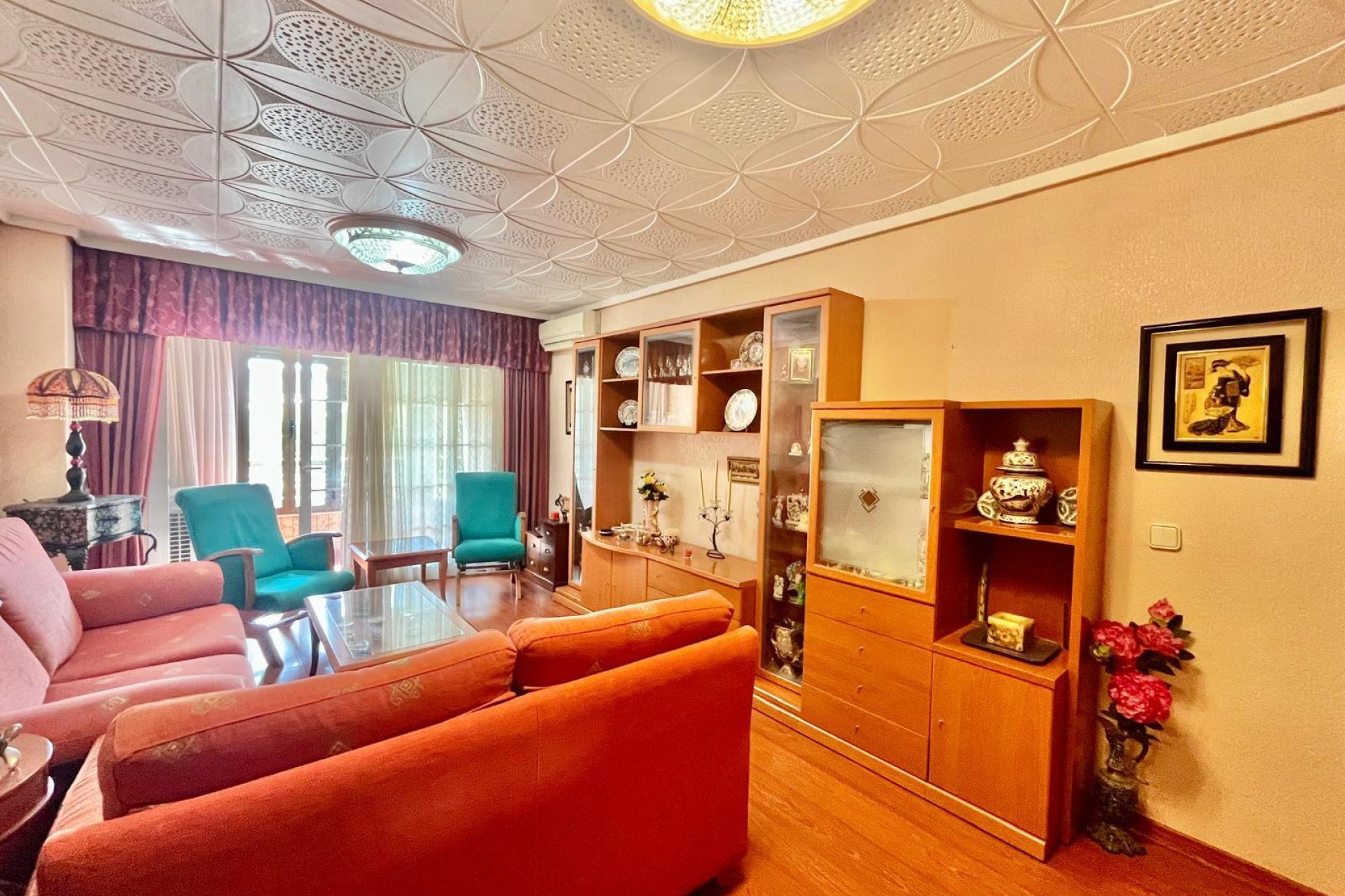 Segunda mano - Apartamento -
Torrevieja - Centro