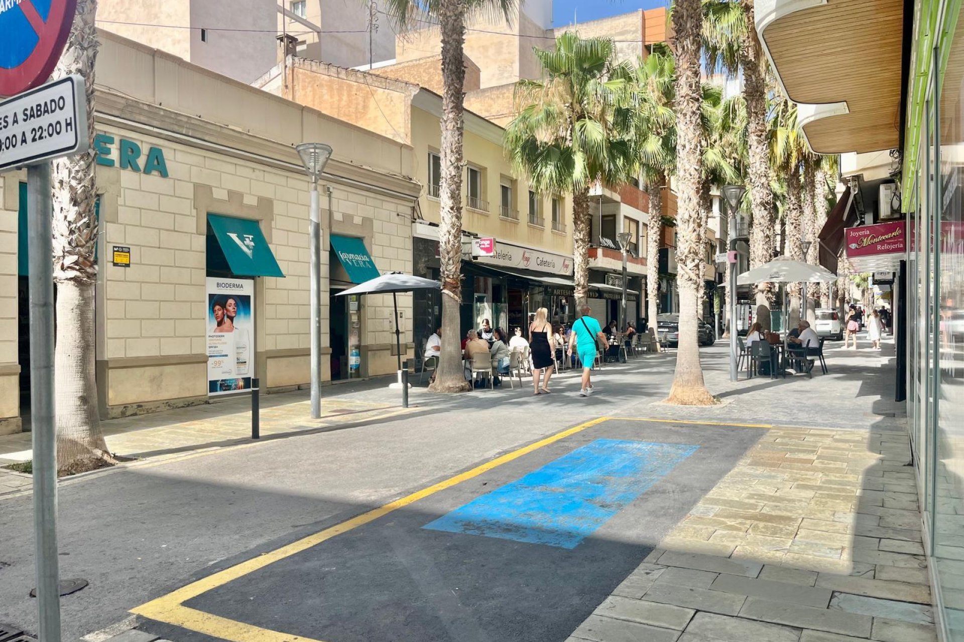 Segunda mano - Apartamento -
Torrevieja - Centro