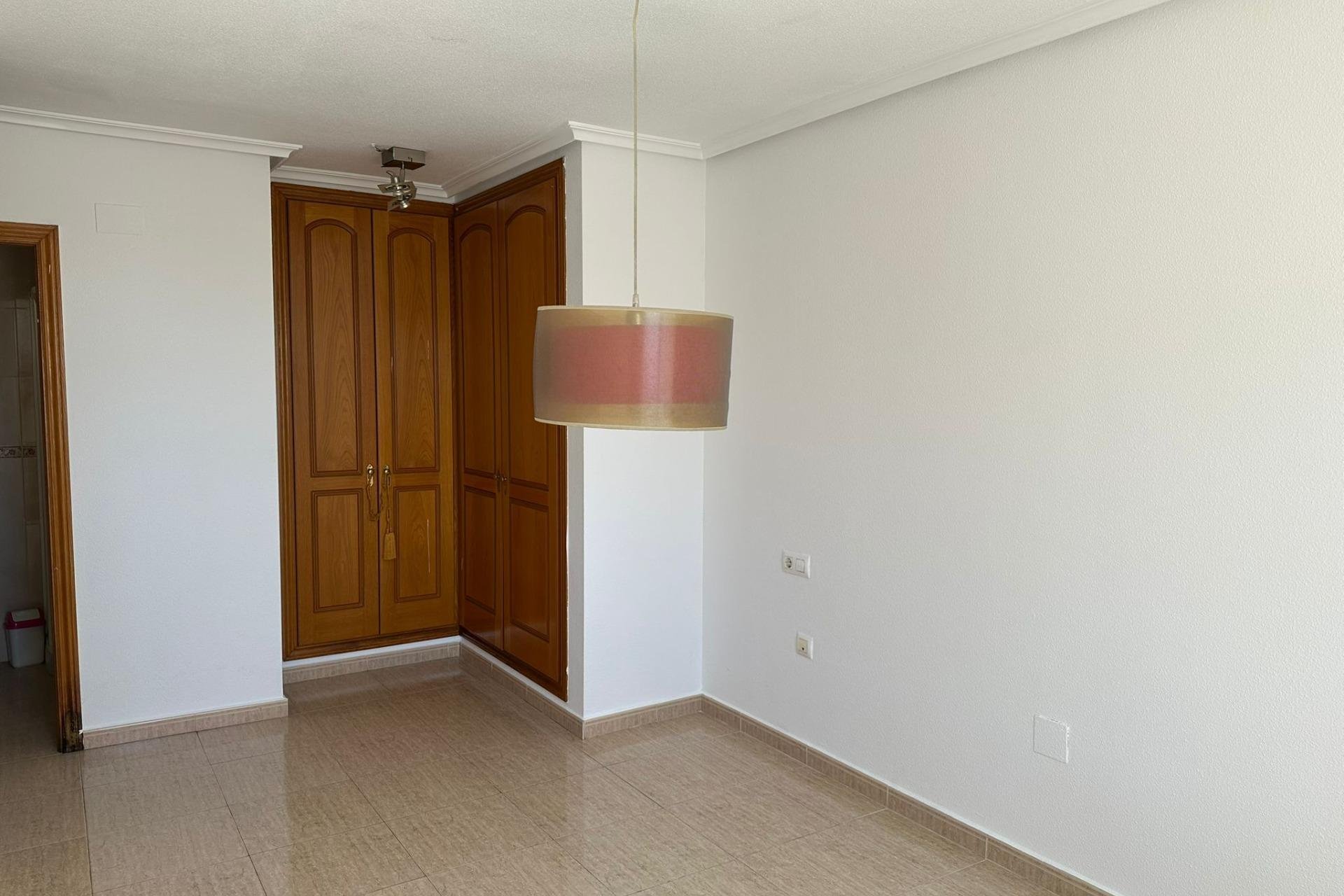 Segunda mano - Apartamento -
Torrevieja - Centro