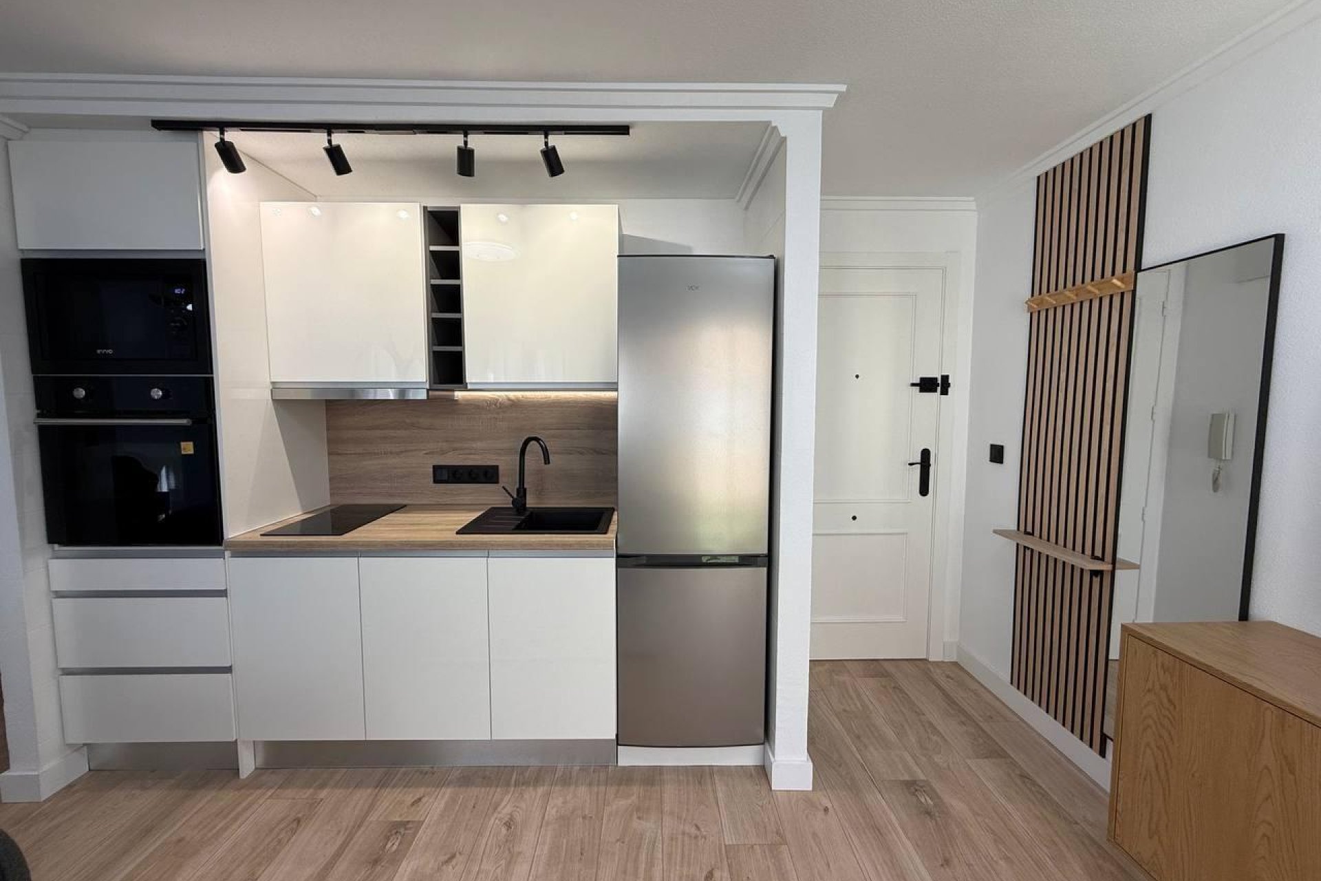Segunda mano - Apartamento -
Torrevieja - Centro