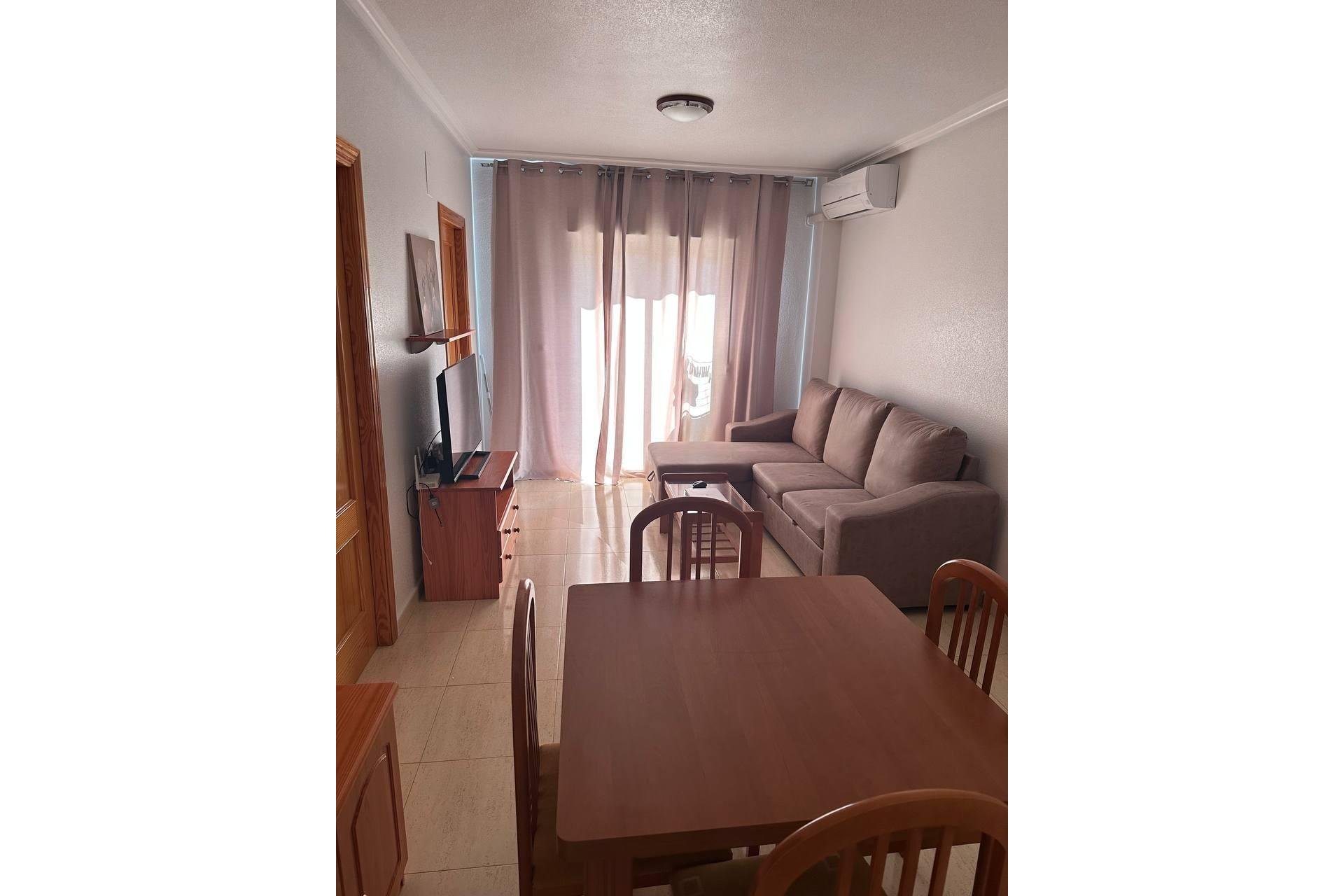 Segunda mano - Apartamento -
Torrevieja - Centro