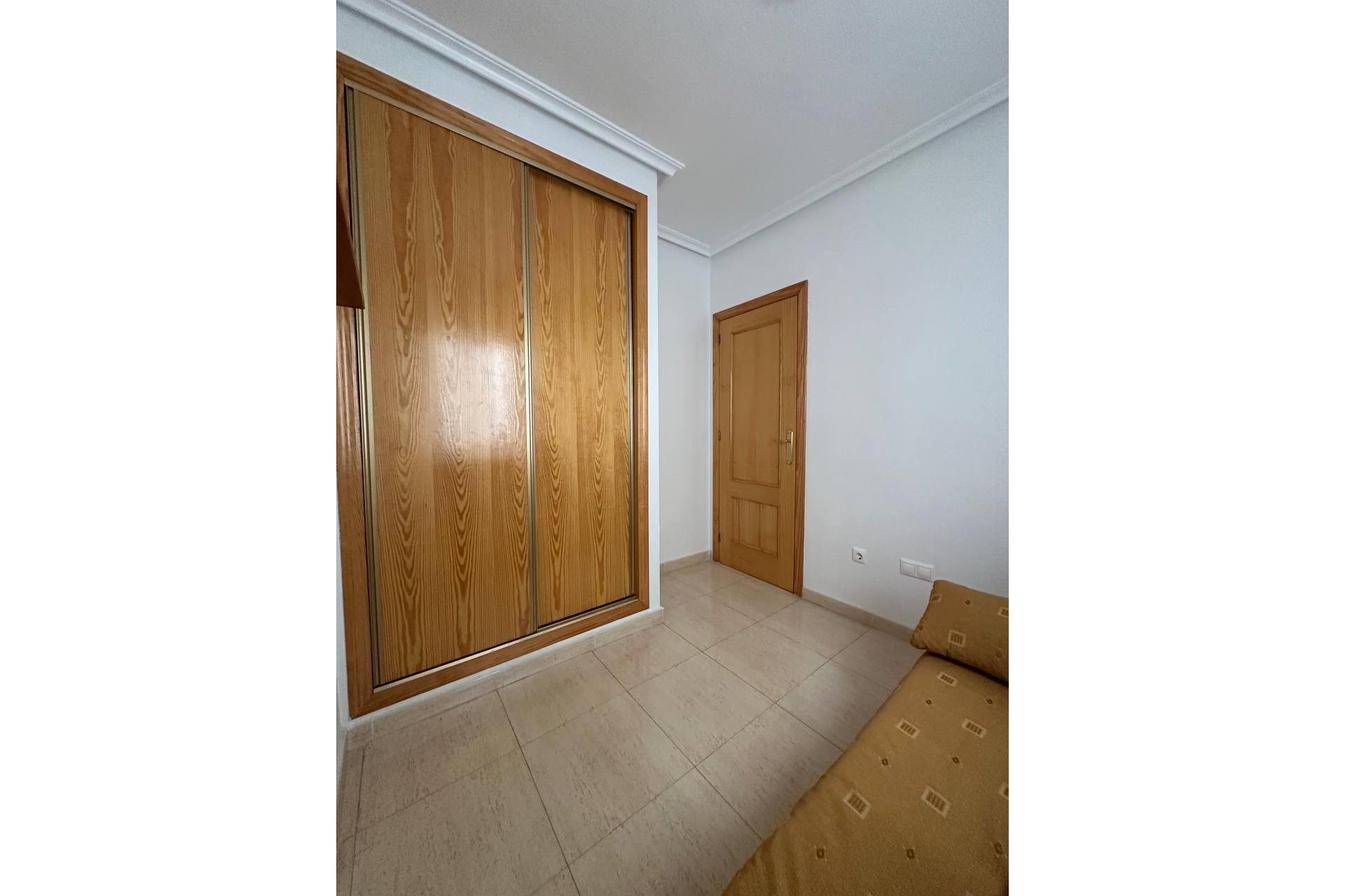 Segunda mano - Apartamento -
Torrevieja - Centro