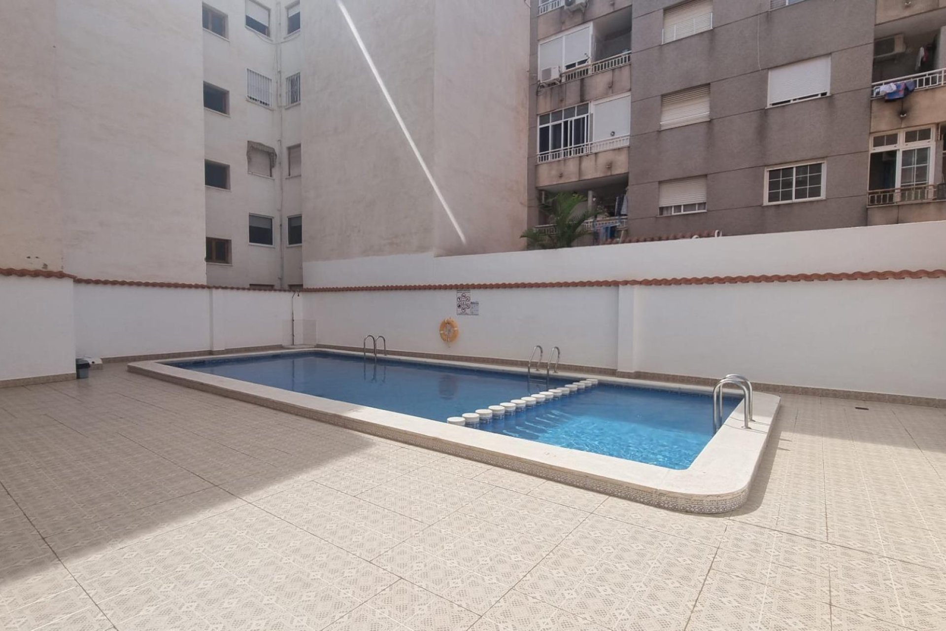 Segunda mano - Apartamento -
Torrevieja - Centro