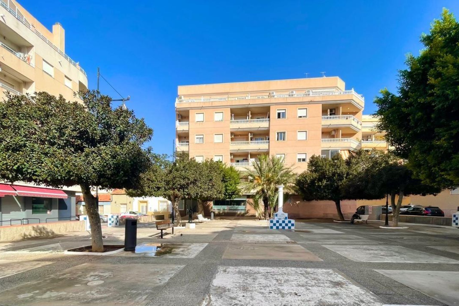 Segunda mano - Apartamento -
Torrevieja - Centro
