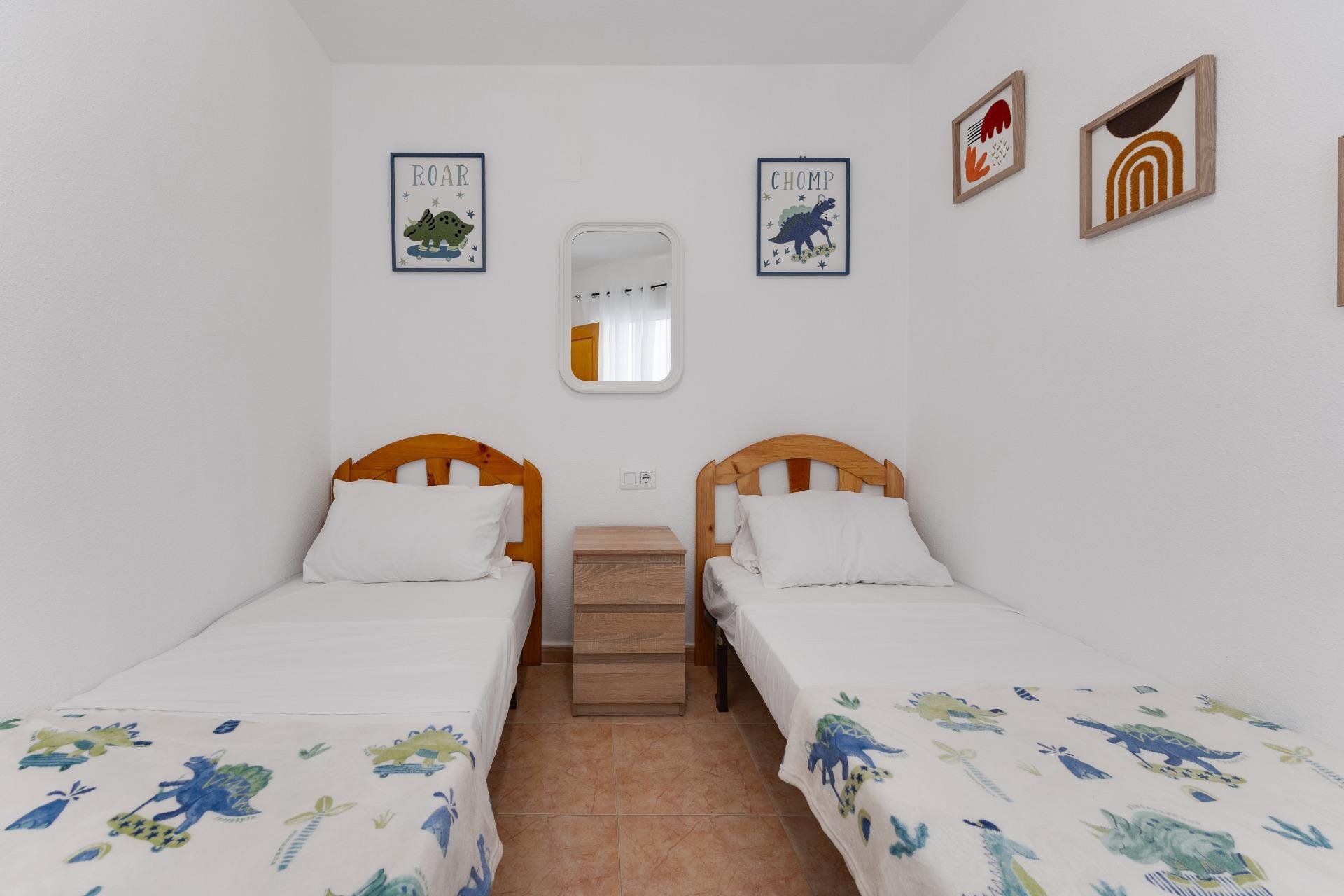 Segunda mano - Apartamento -
Torrevieja - Centro