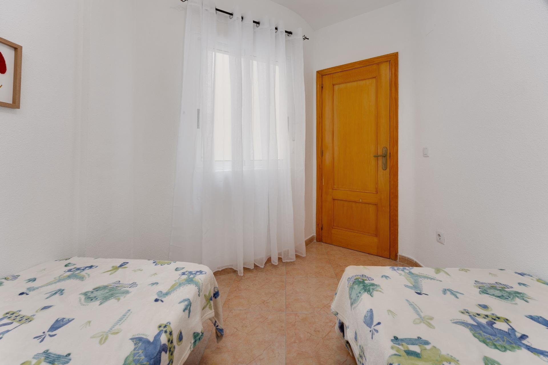 Segunda mano - Apartamento -
Torrevieja - Centro