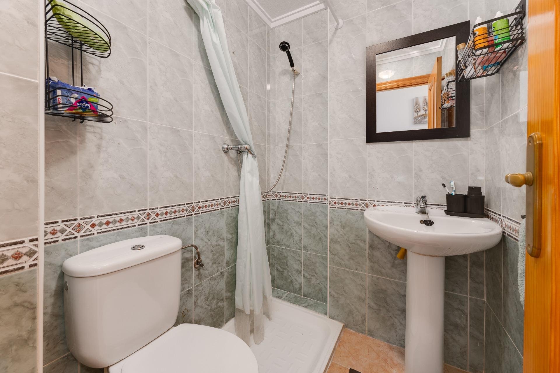 Segunda mano - Apartamento -
Torrevieja - Centro