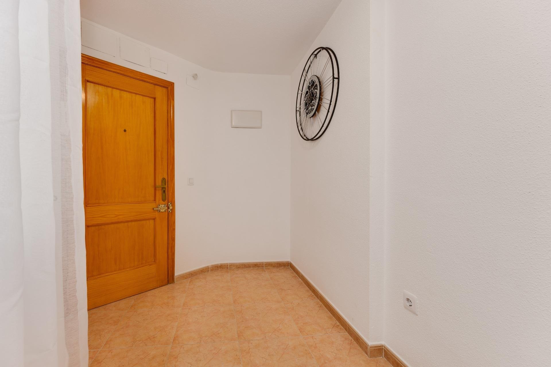 Segunda mano - Apartamento -
Torrevieja - Centro