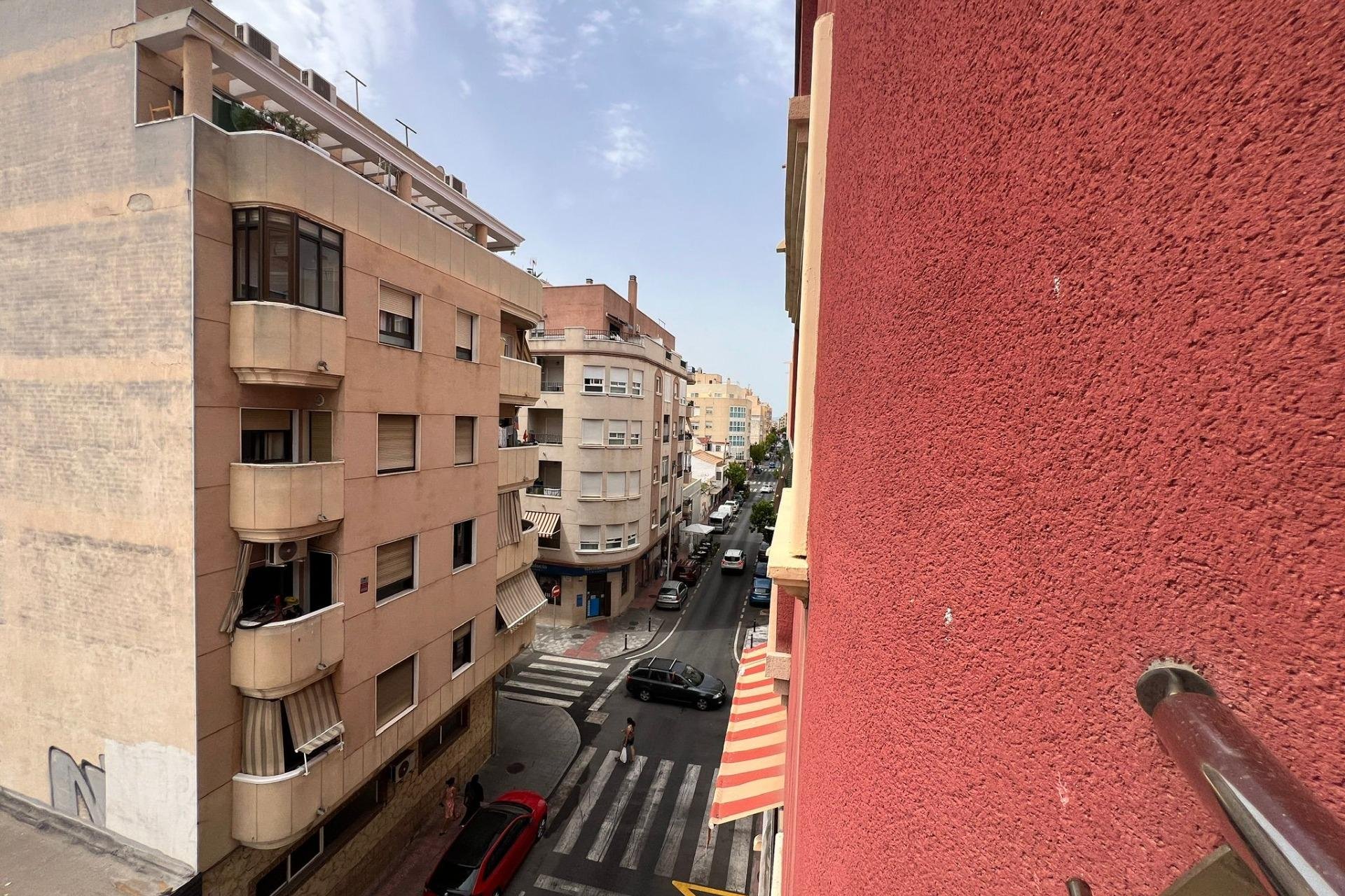 Segunda mano - Apartamento -
Torrevieja - Centro
