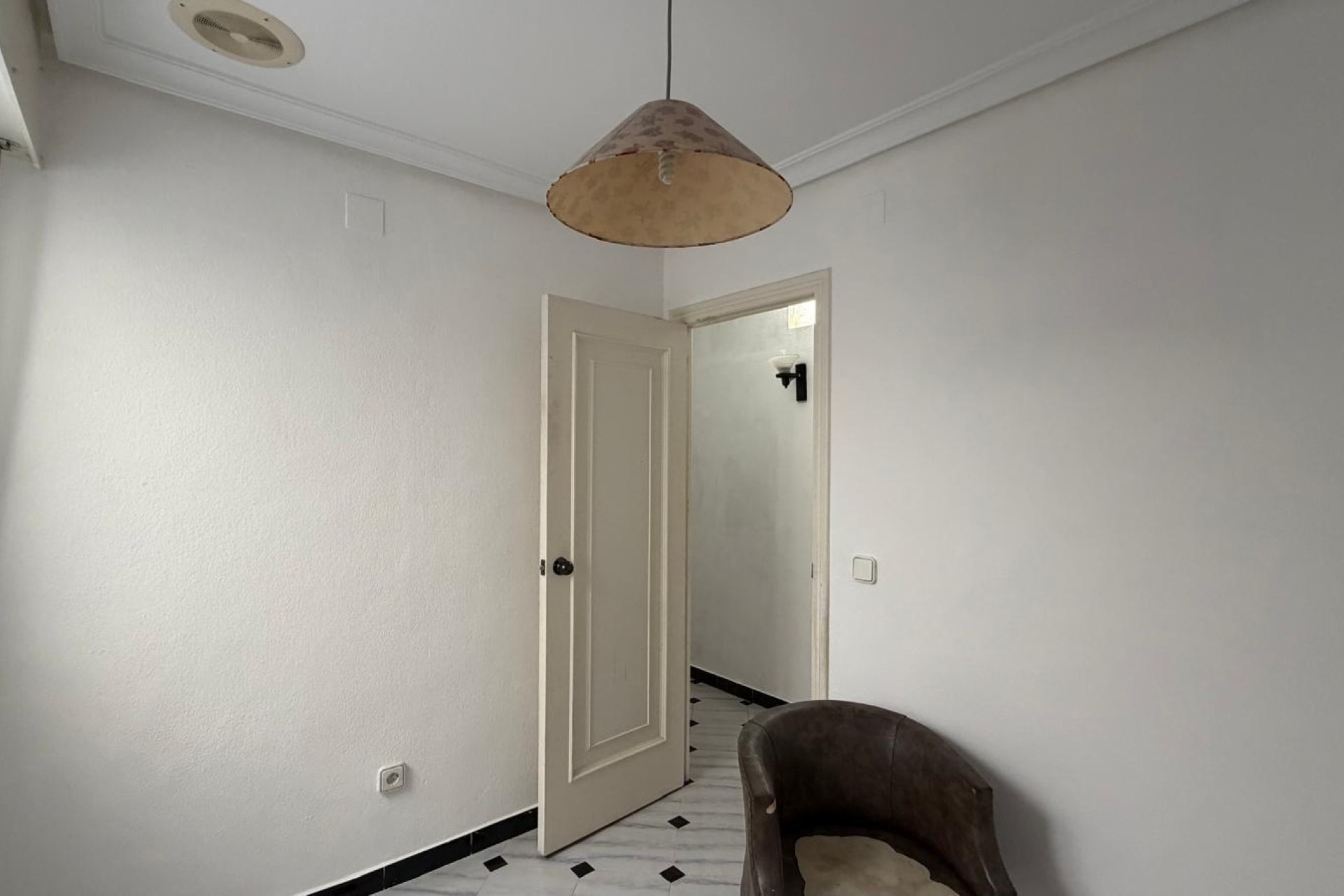 Segunda mano - Apartamento -
Torrevieja - Centro