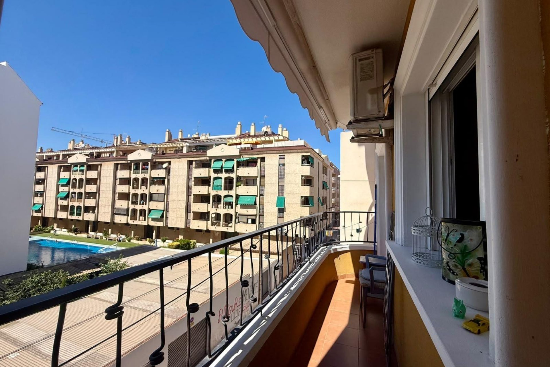 Segunda mano - Apartamento -
Torrevieja - Centro