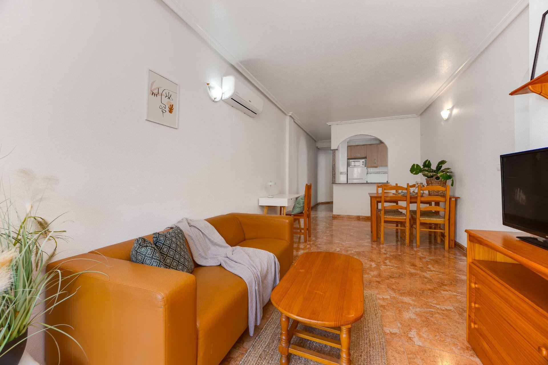 Segunda mano - Apartamento -
Torrevieja - Centro