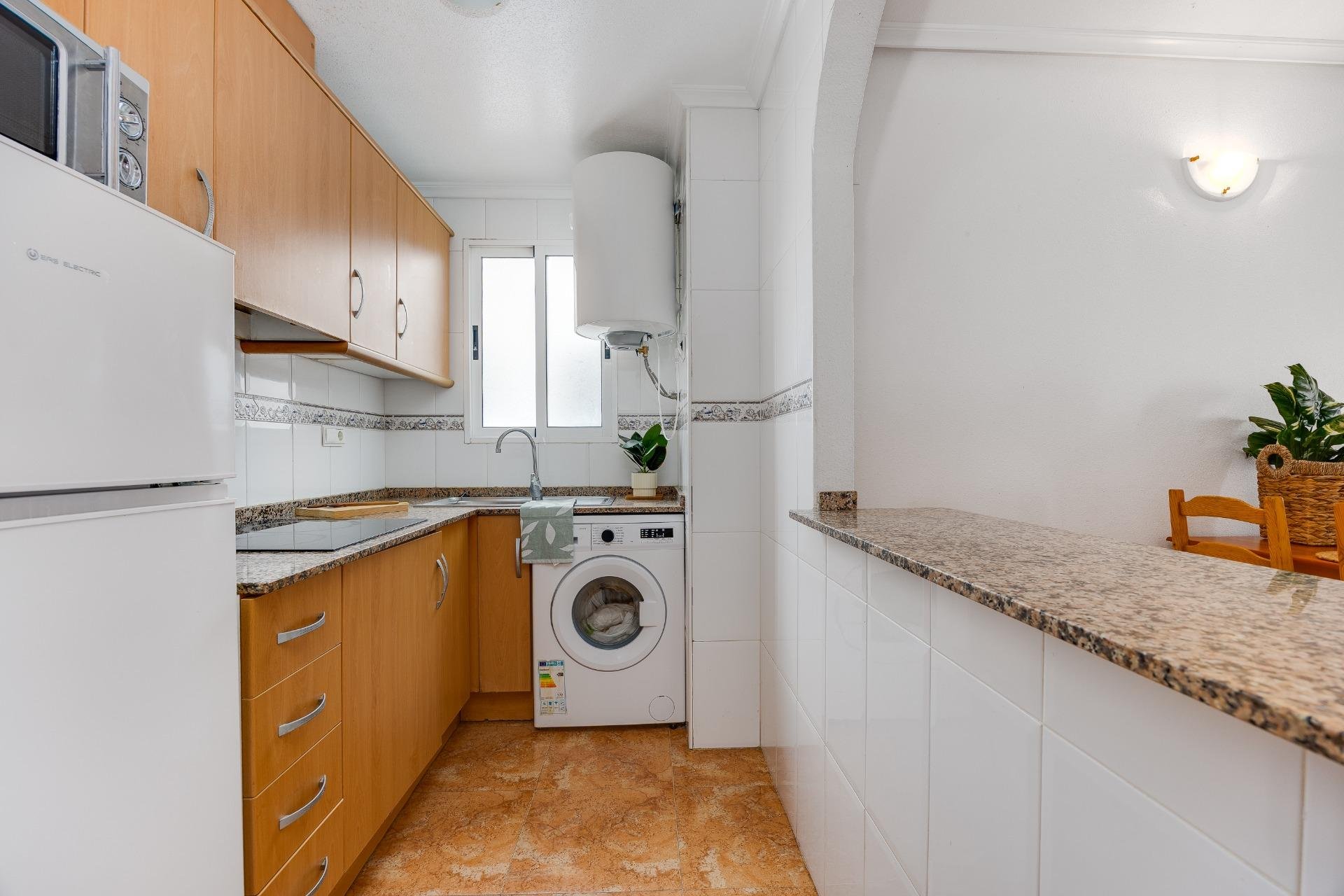 Segunda mano - Apartamento -
Torrevieja - Centro