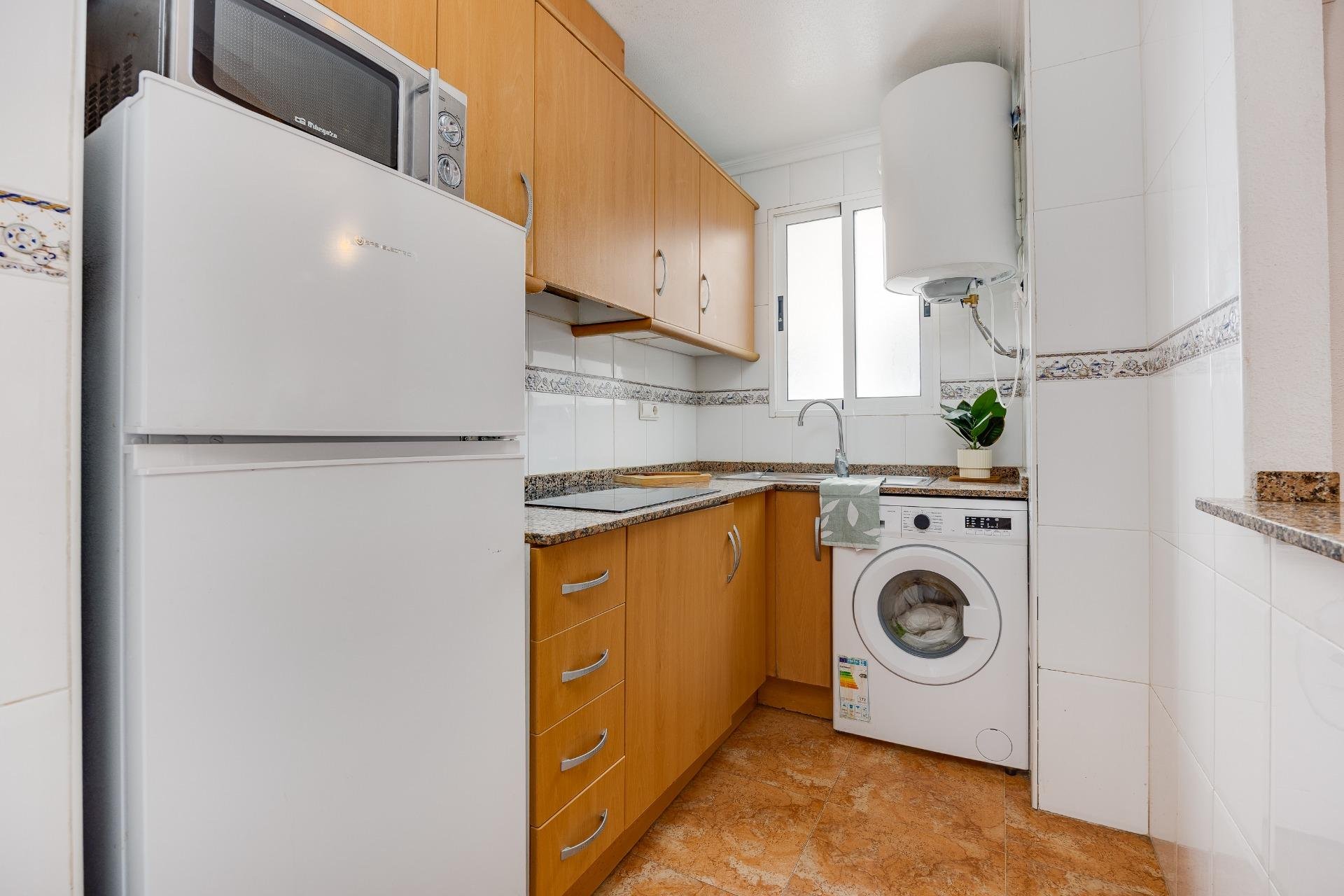Segunda mano - Apartamento -
Torrevieja - Centro
