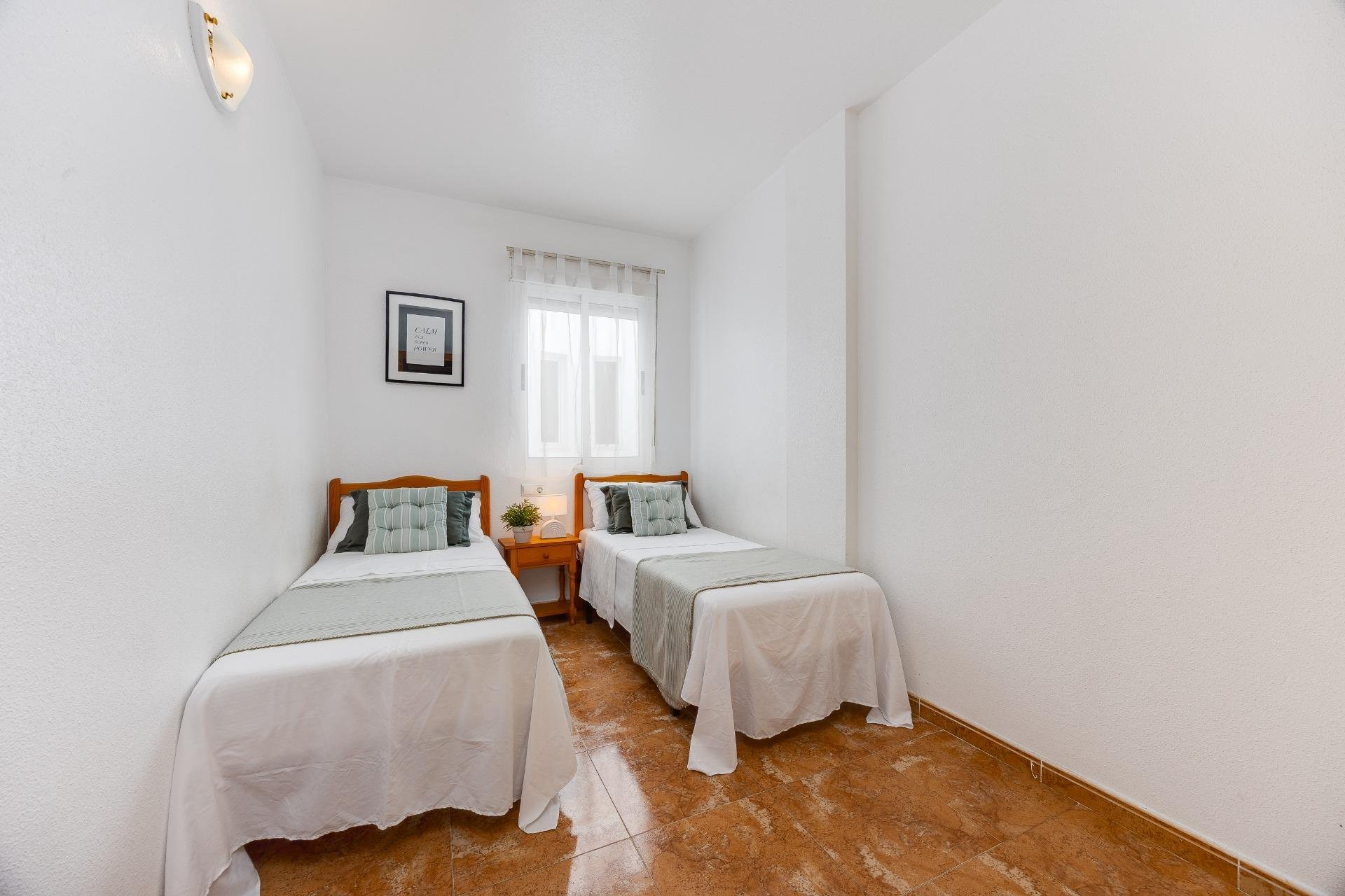 Segunda mano - Apartamento -
Torrevieja - Centro