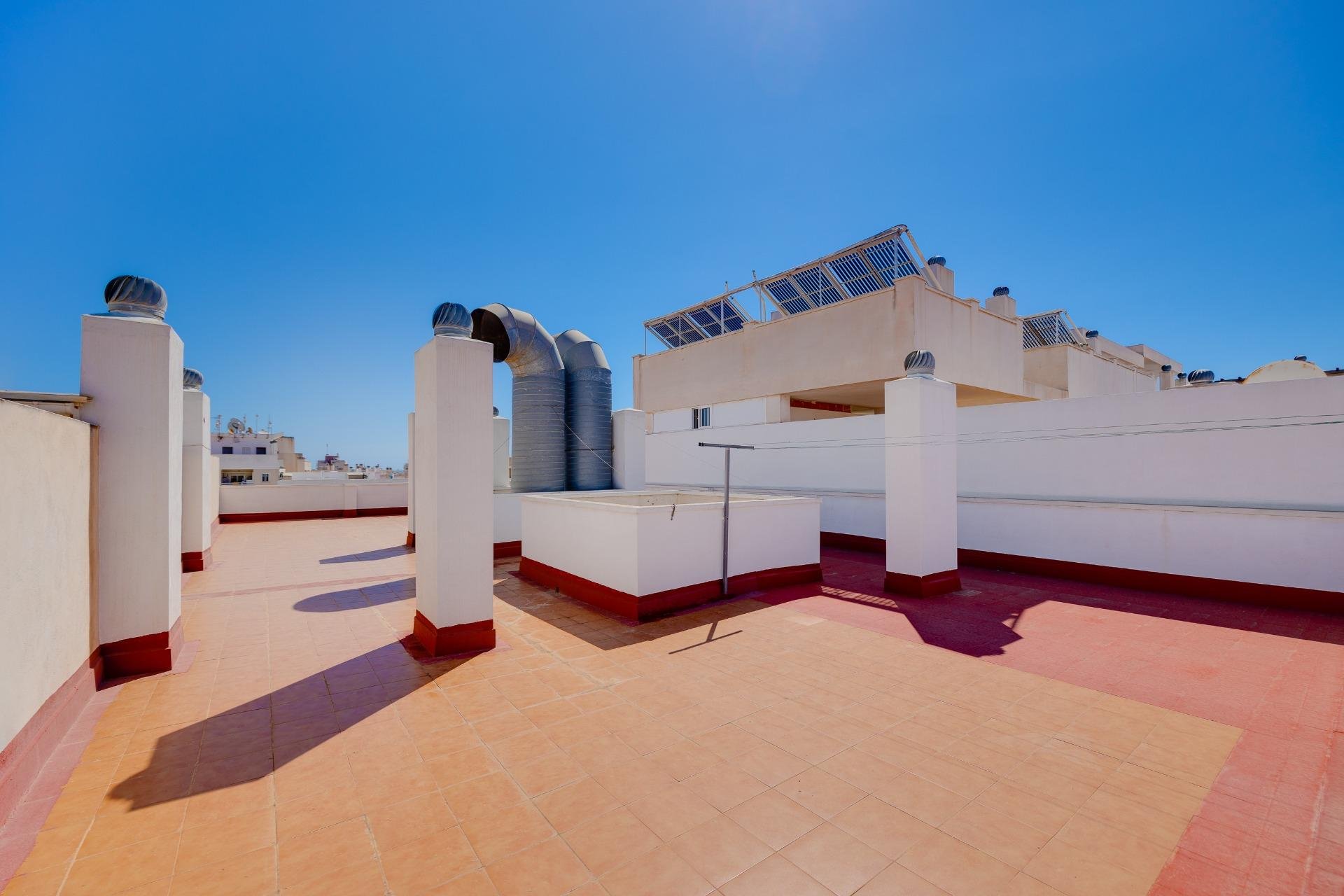 Segunda mano - Apartamento -
Torrevieja - Centro