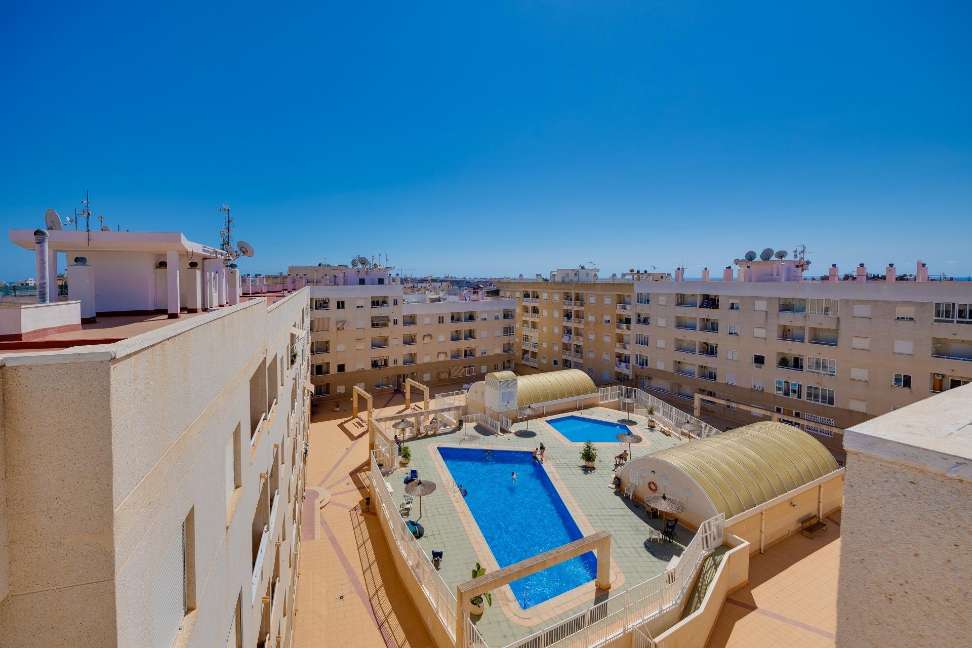 Segunda mano - Apartamento -
Torrevieja - Centro