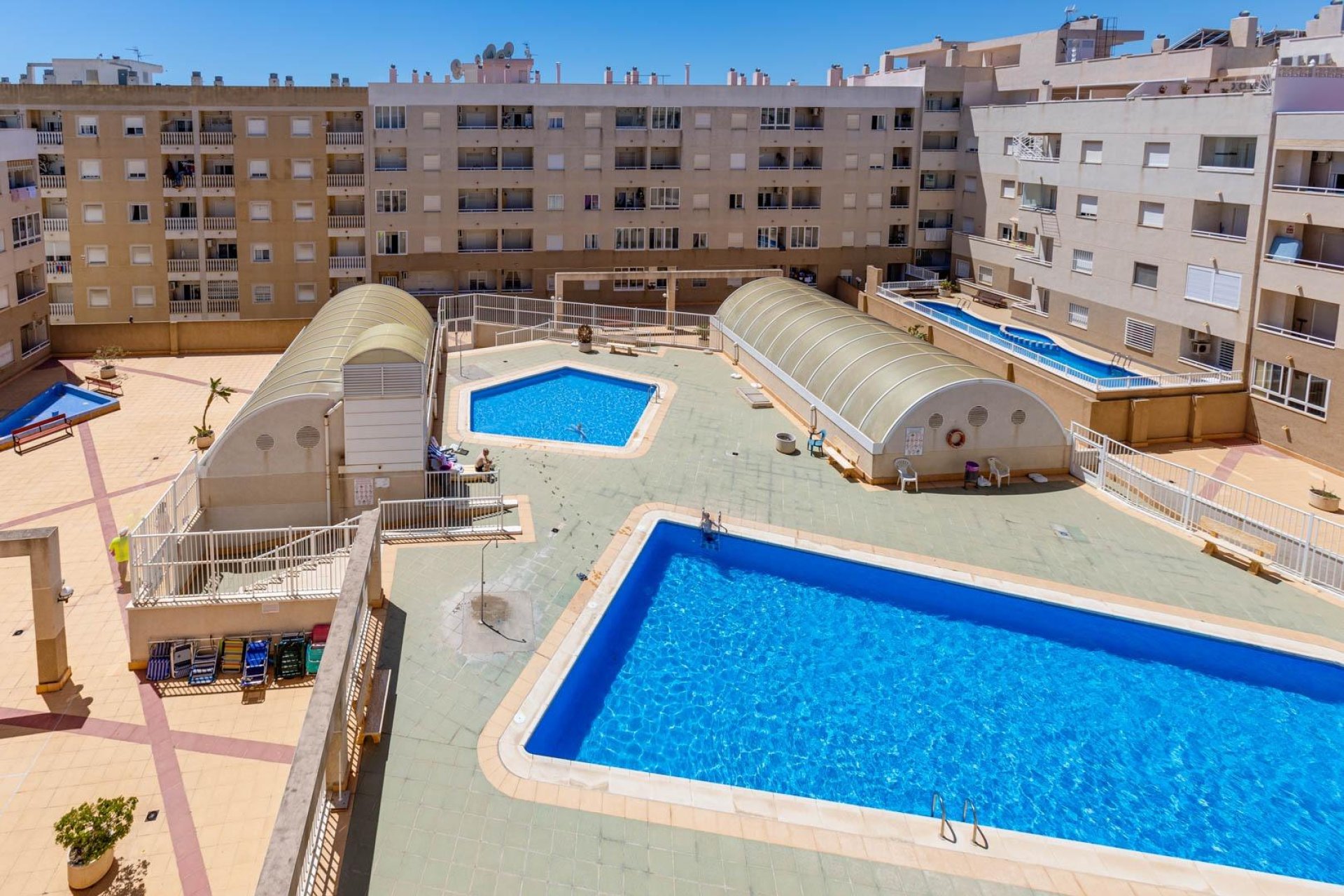 Segunda mano - Apartamento -
Torrevieja - Centro