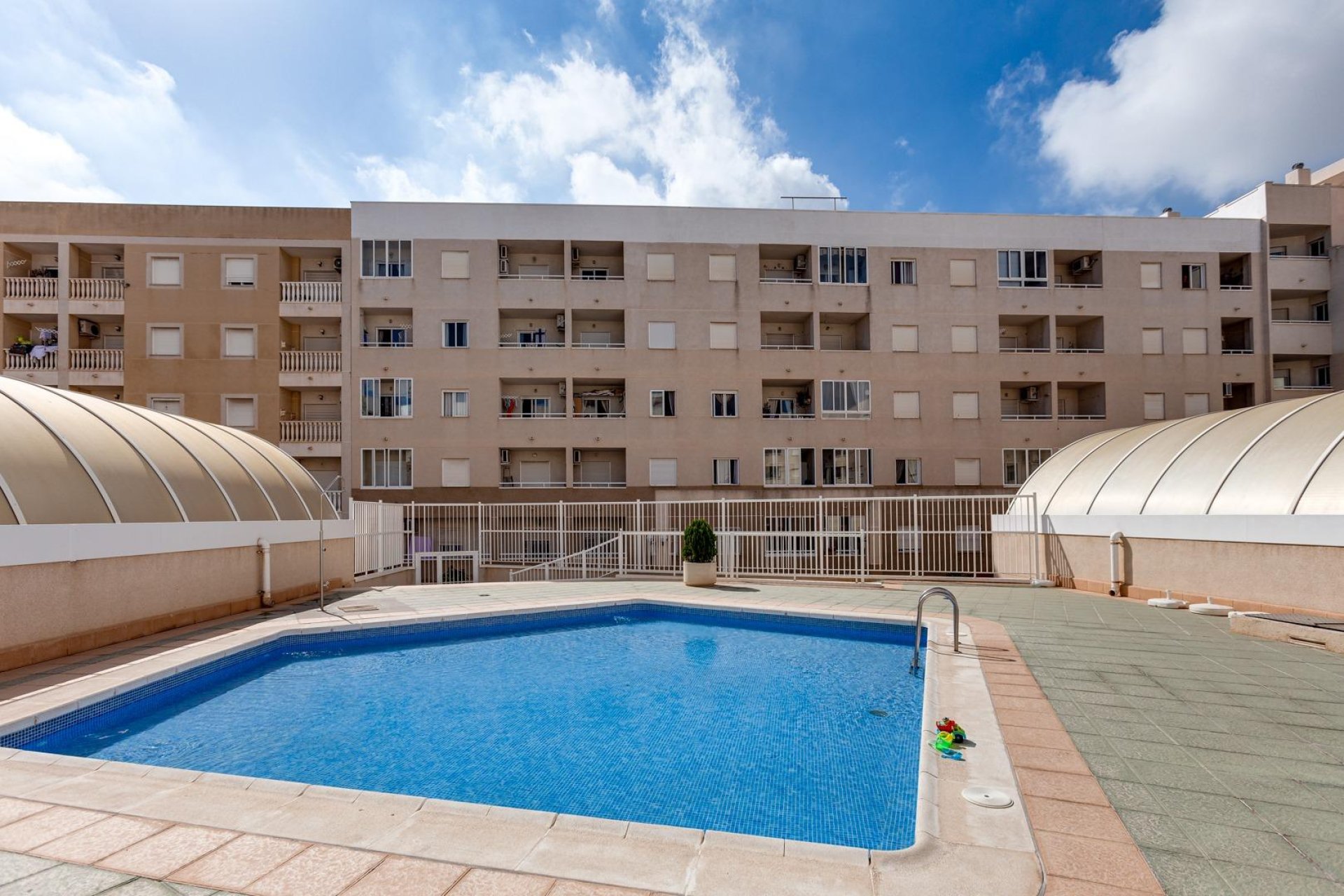 Segunda mano - Apartamento -
Torrevieja - Centro