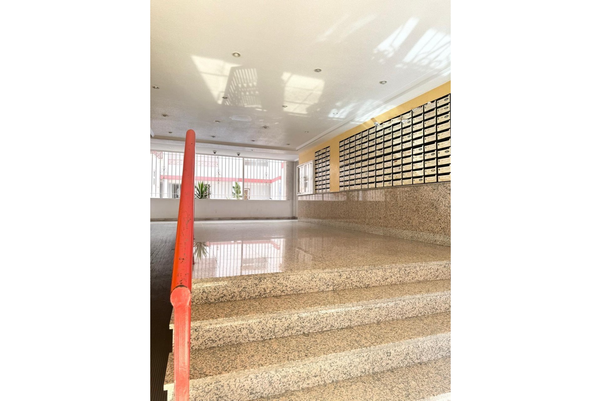Segunda mano - Apartamento -
Torrevieja - Centro