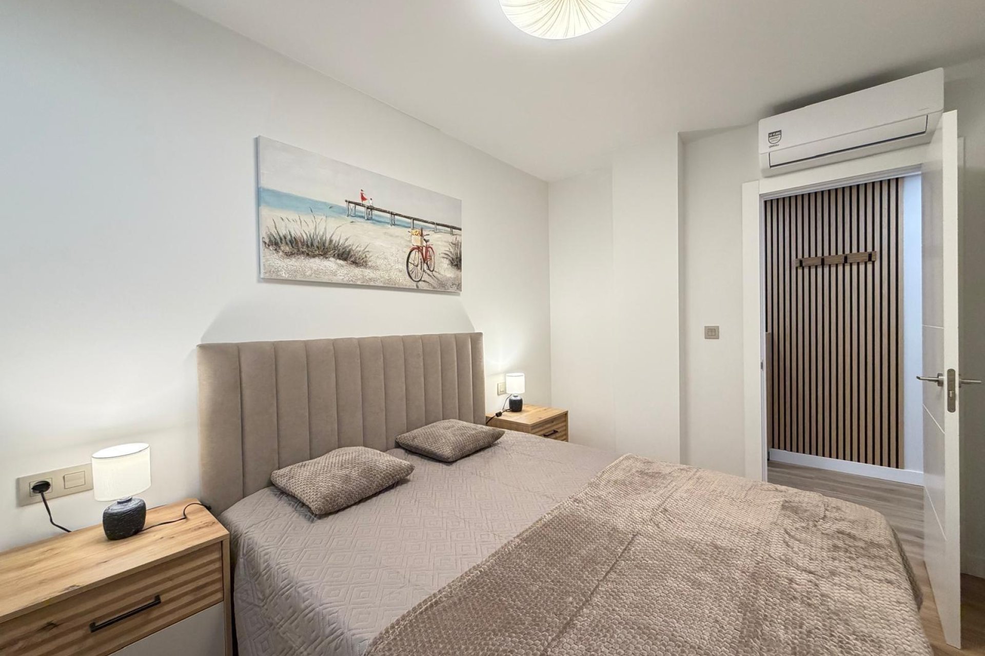 Segunda mano - Apartamento -
Torrevieja - Centro