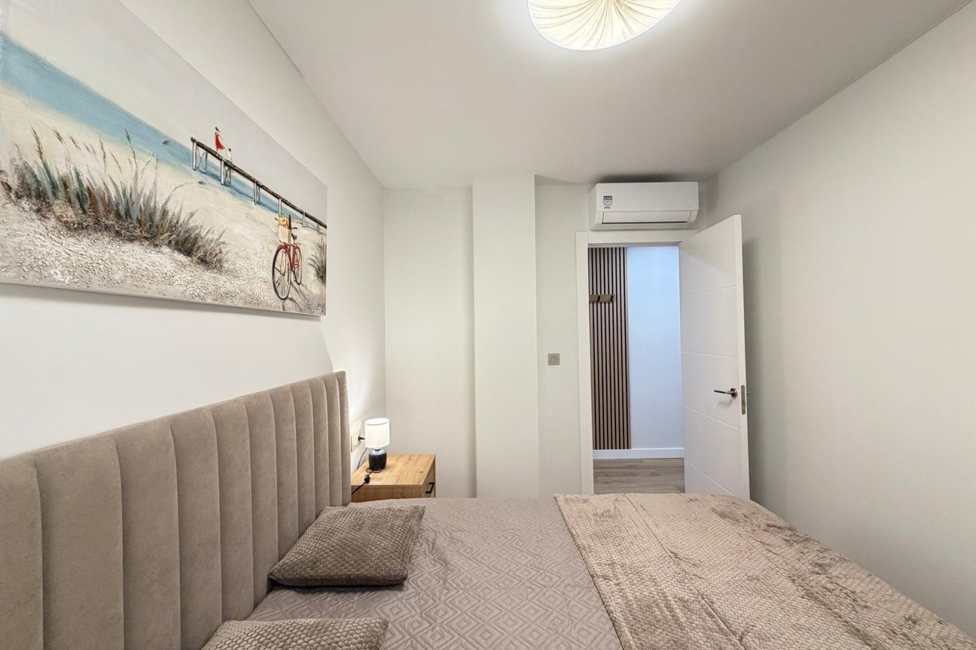 Segunda mano - Apartamento -
Torrevieja - Centro