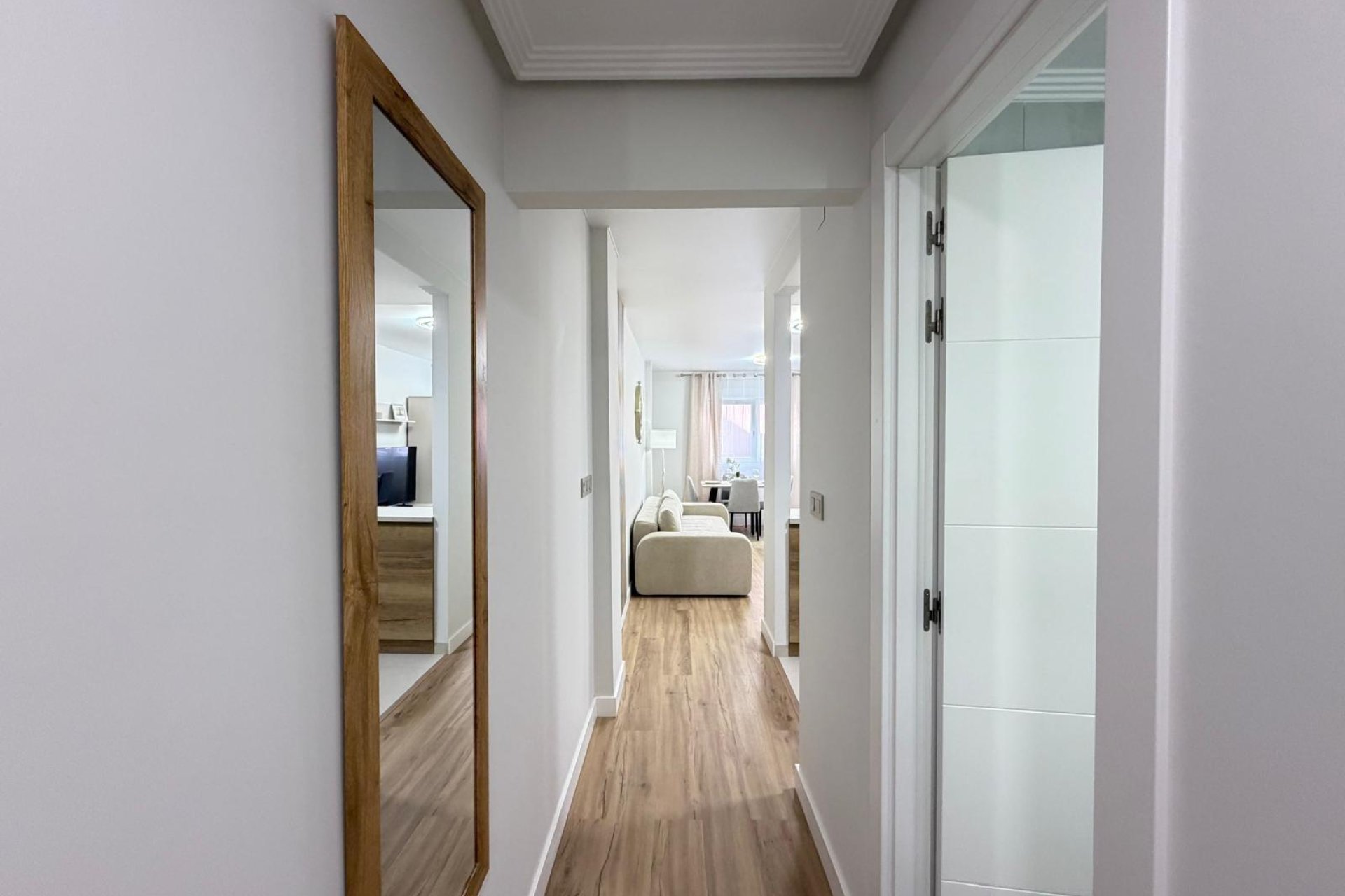 Segunda mano - Apartamento -
Torrevieja - Centro