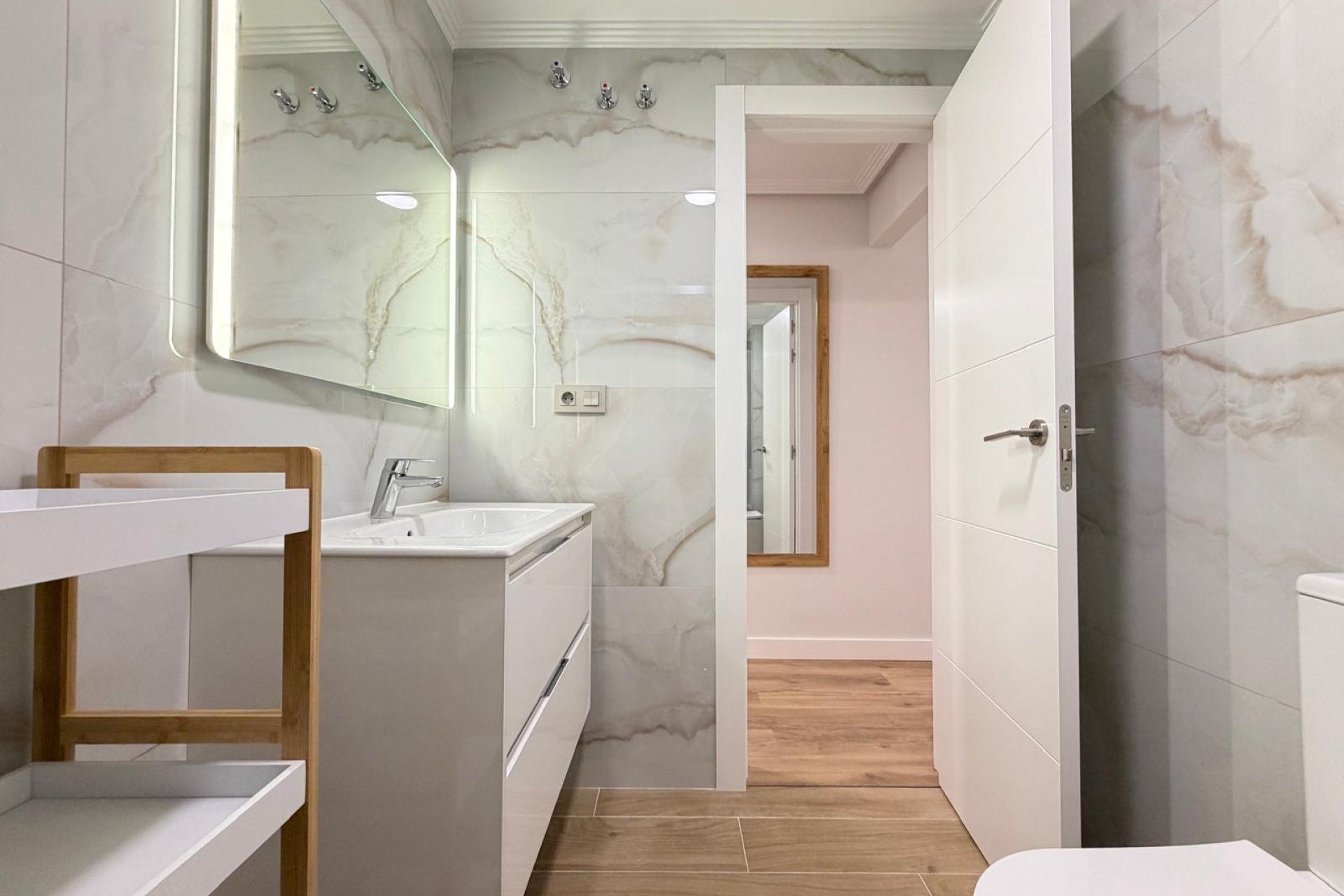 Segunda mano - Apartamento -
Torrevieja - Centro