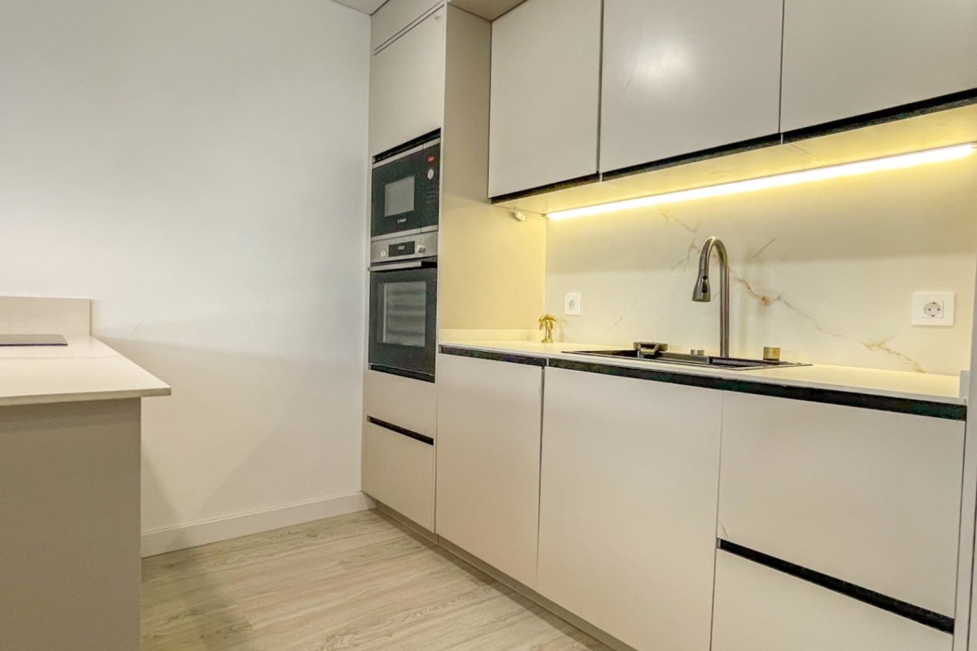 Segunda mano - Apartamento -
Torrevieja - Costa Blanca