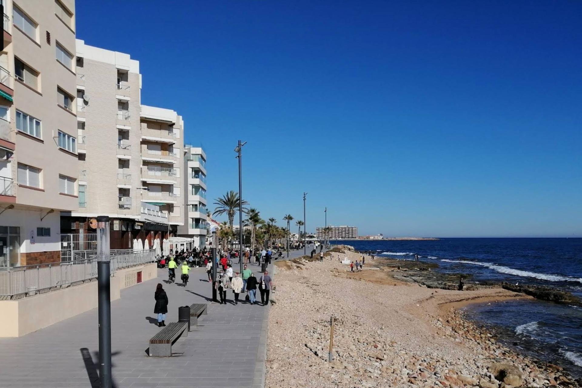 Segunda mano - Apartamento -
Torrevieja - Curva Del Palangre