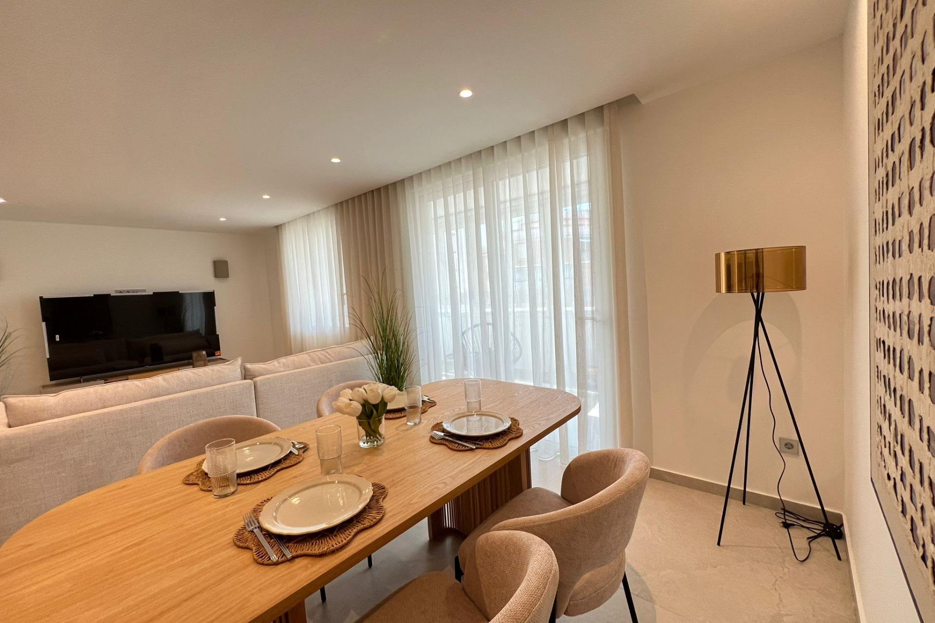 Segunda mano - Apartamento -
Torrevieja - El Acequión - Los Náufragos