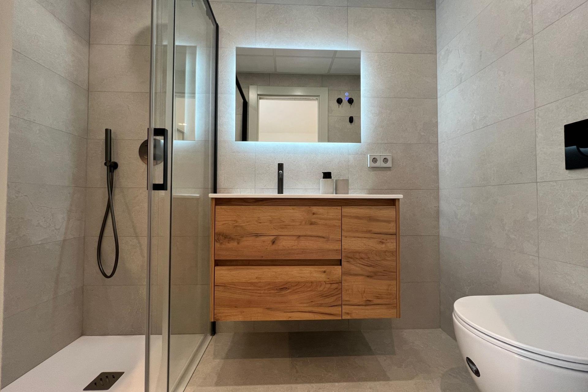 Segunda mano - Apartamento -
Torrevieja - El Acequión - Los Náufragos
