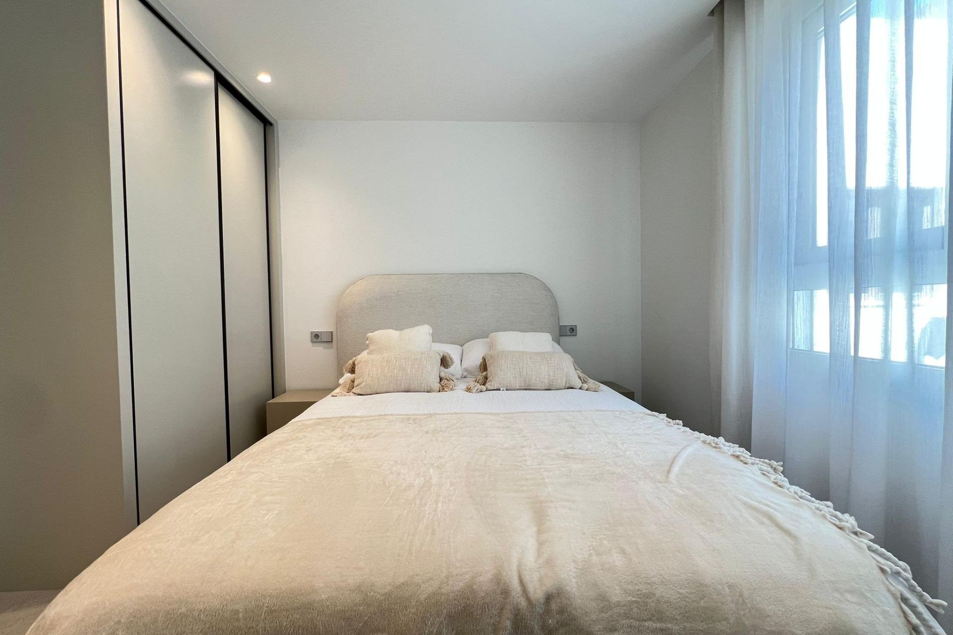 Segunda mano - Apartamento -
Torrevieja - El Acequión - Los Náufragos