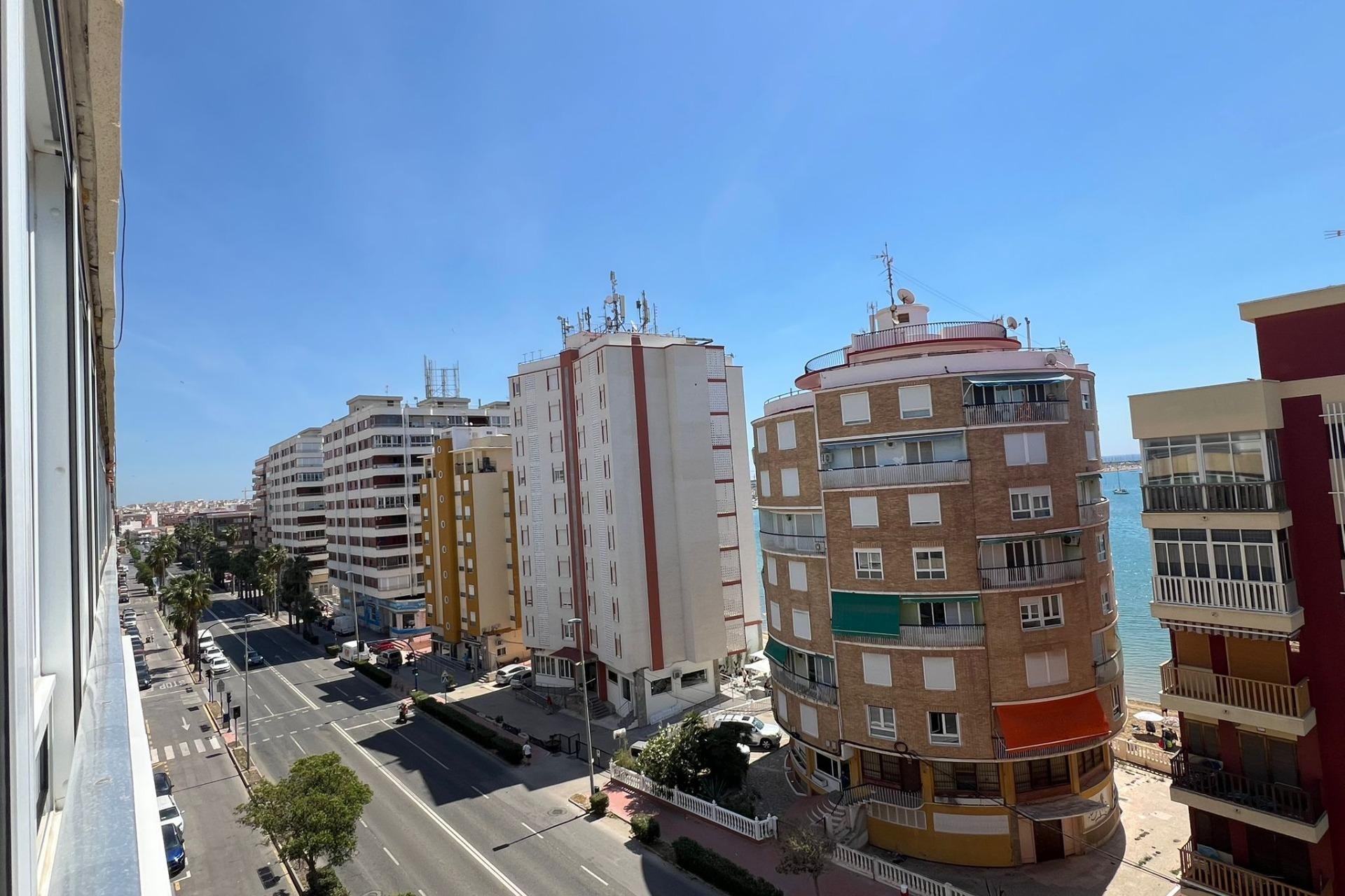 Segunda mano - Apartamento -
Torrevieja - El Acequión - Los Náufragos